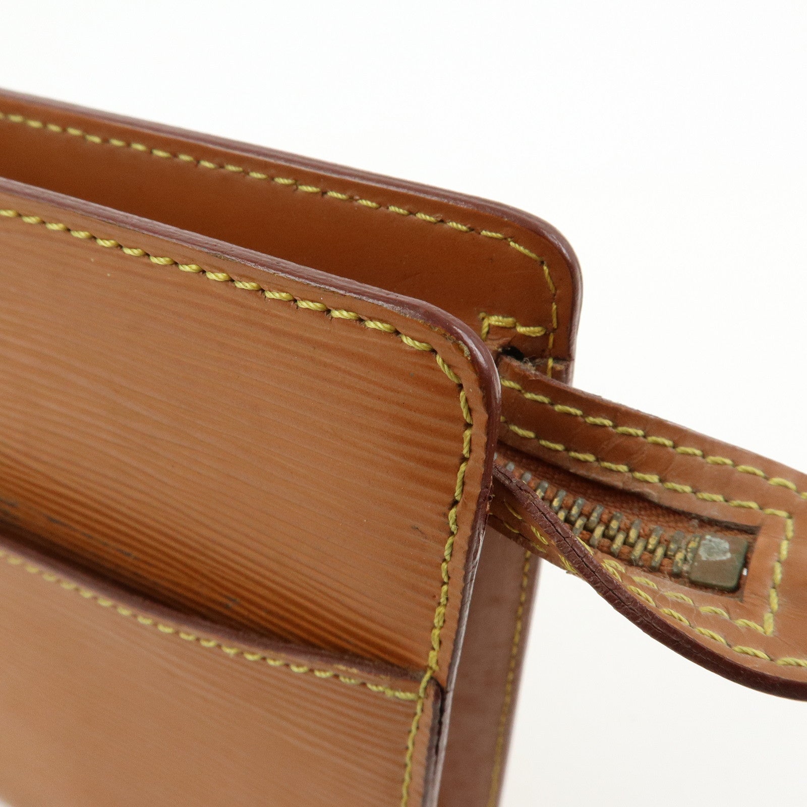 Louis Vuitton Epi Pochette Homme Clutch Bag Zipang Gold M52528