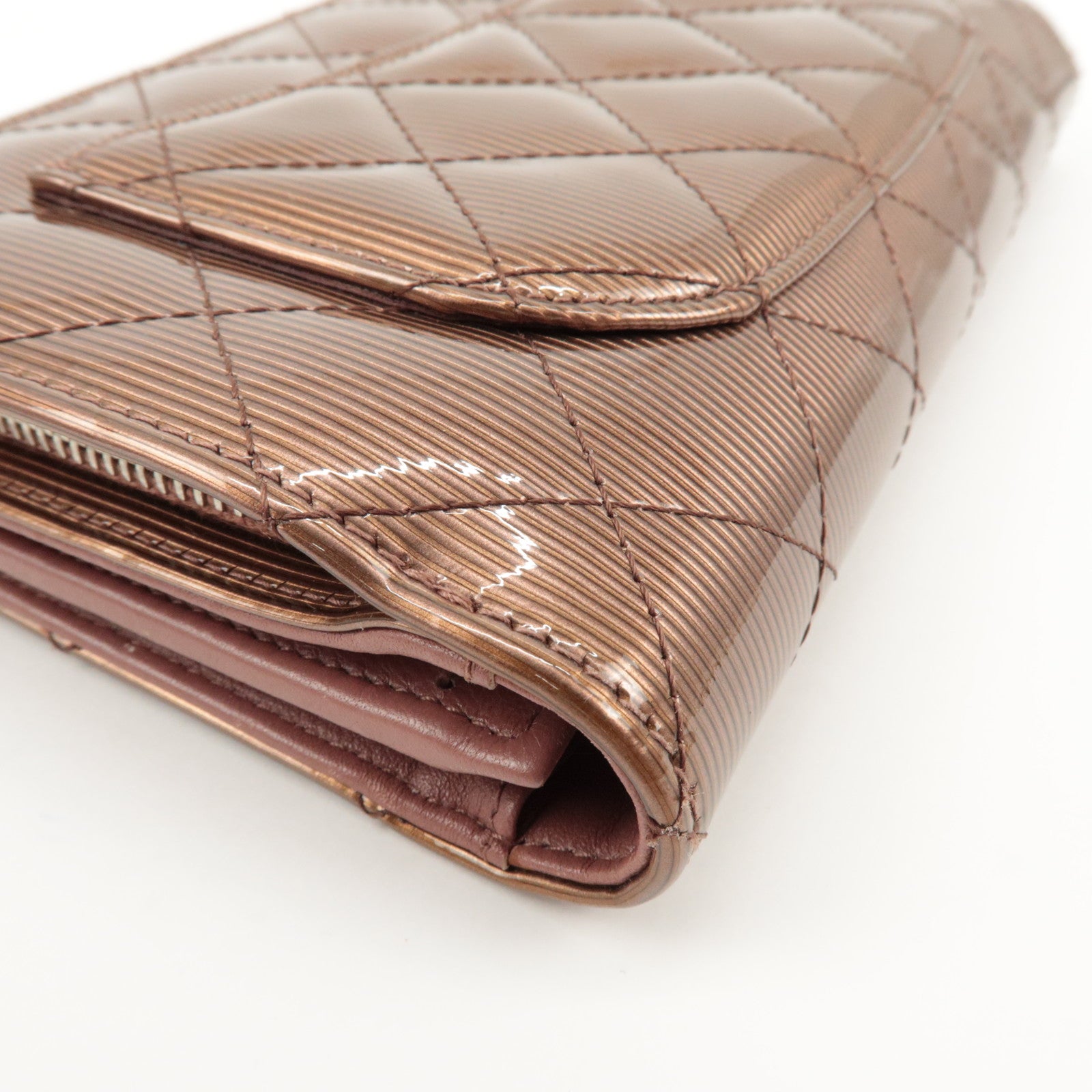 CHANEL Matelasse Patent Leather Long Wallet Silver HDW Brown Used