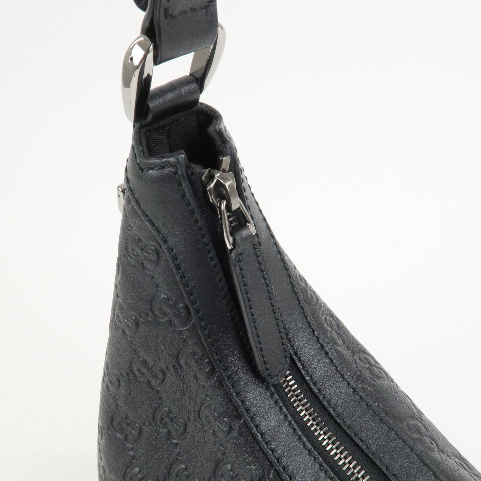 GUCCI Guccissima Interlocking G Leather Shoulder Bag Hand Bag Black