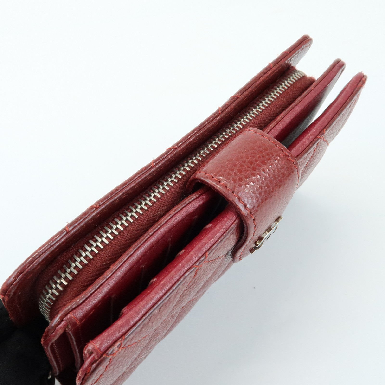 CHANEL COCO Mark Matelasse Caviarskin Compact Wallet Bordeaux