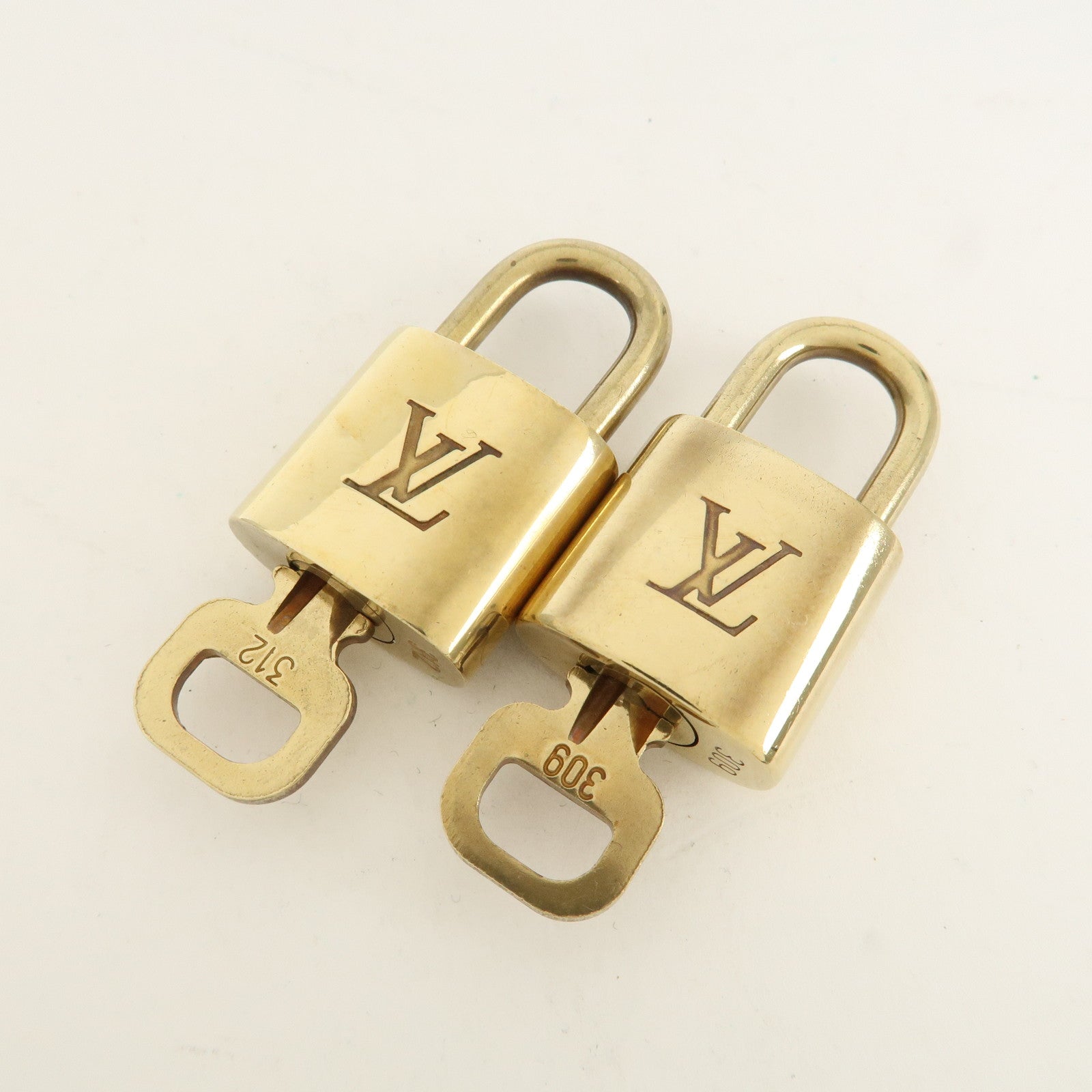 Louis Vuitton Set of 10 Lock & Key Cadena Key Lock Metal Gold Used