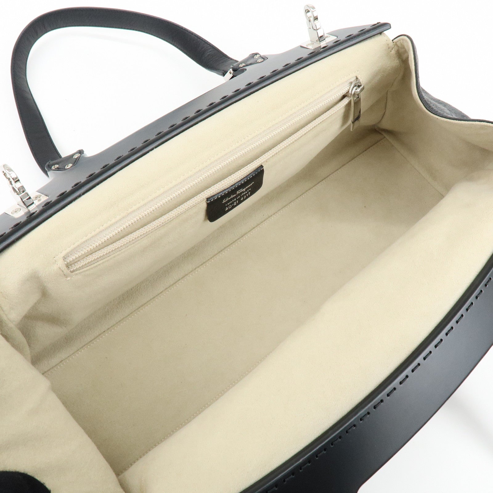 Ferragamo Gancini Leather Hand Bag Shoulder Bag Black