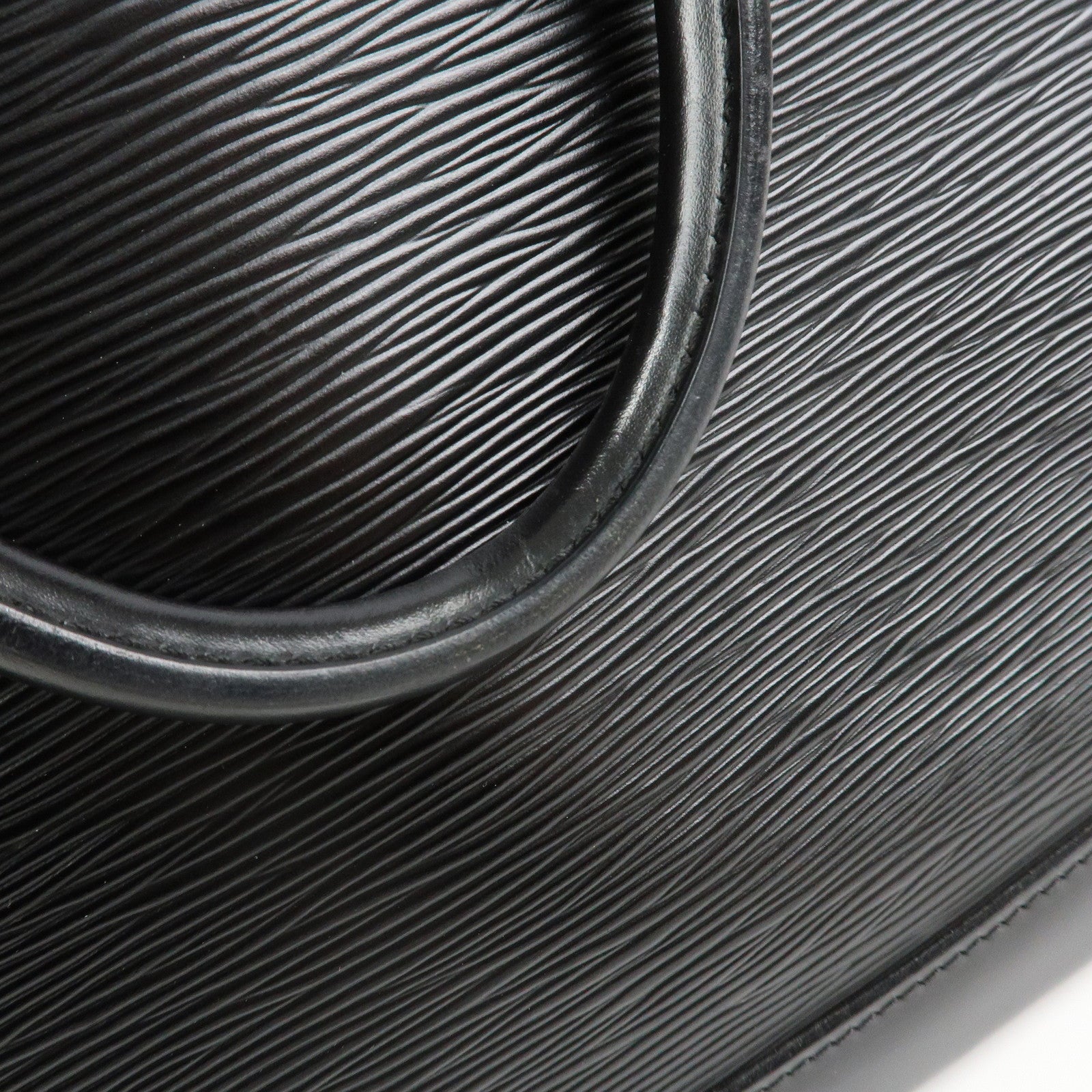 Louis Vuitton Epi Leather Alma MM Hand Bag Noir Black M52142