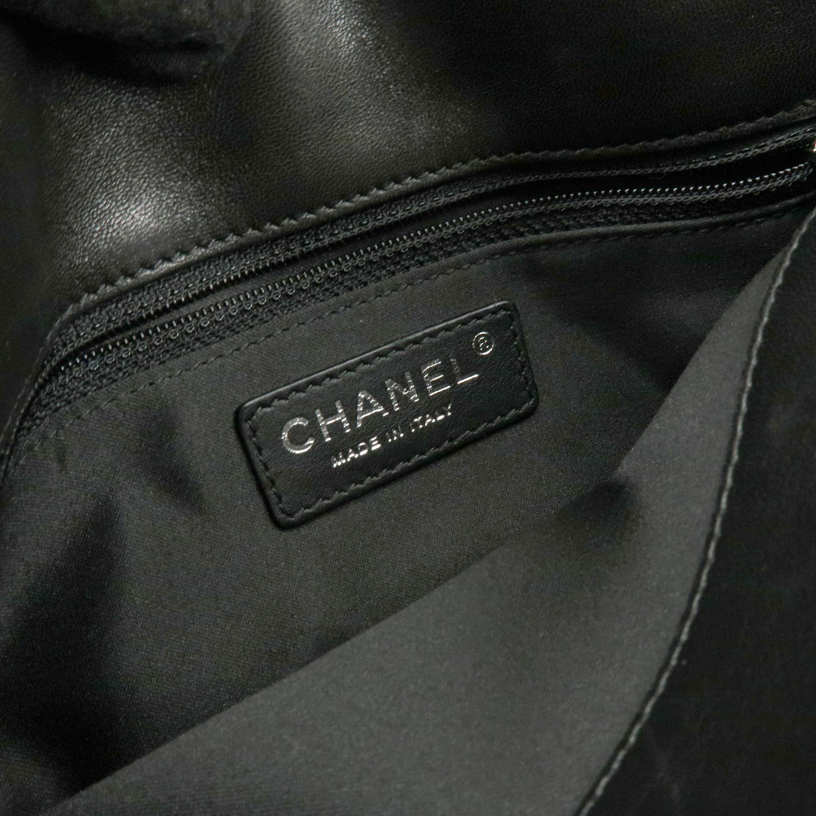 CHANEL Matelasse Lamb Skin Shoulder Bag Crossbody Bag Black