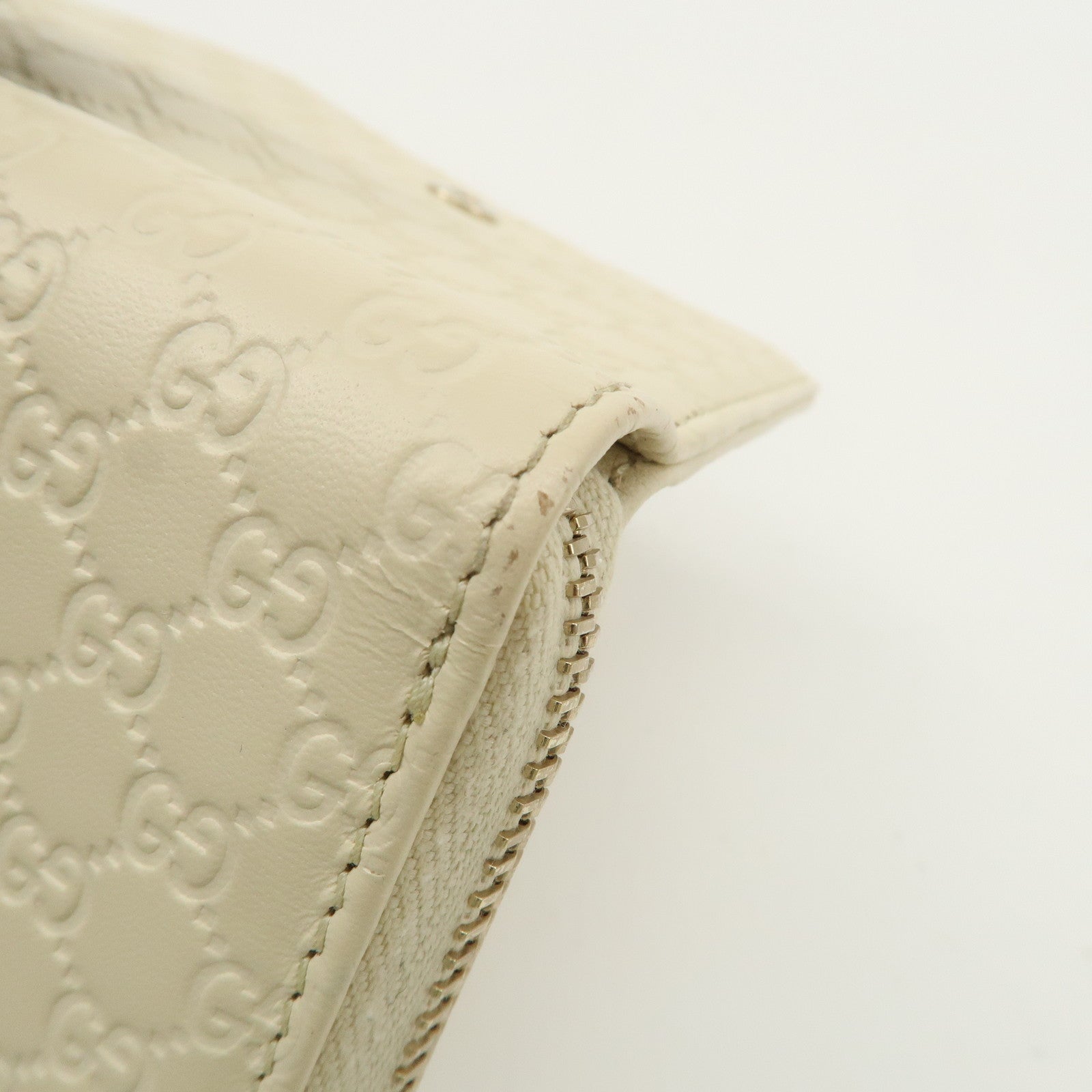 GUCCI Micro Guccissima Leather Signature Bi-Fold Compact Wallet Ivory Used