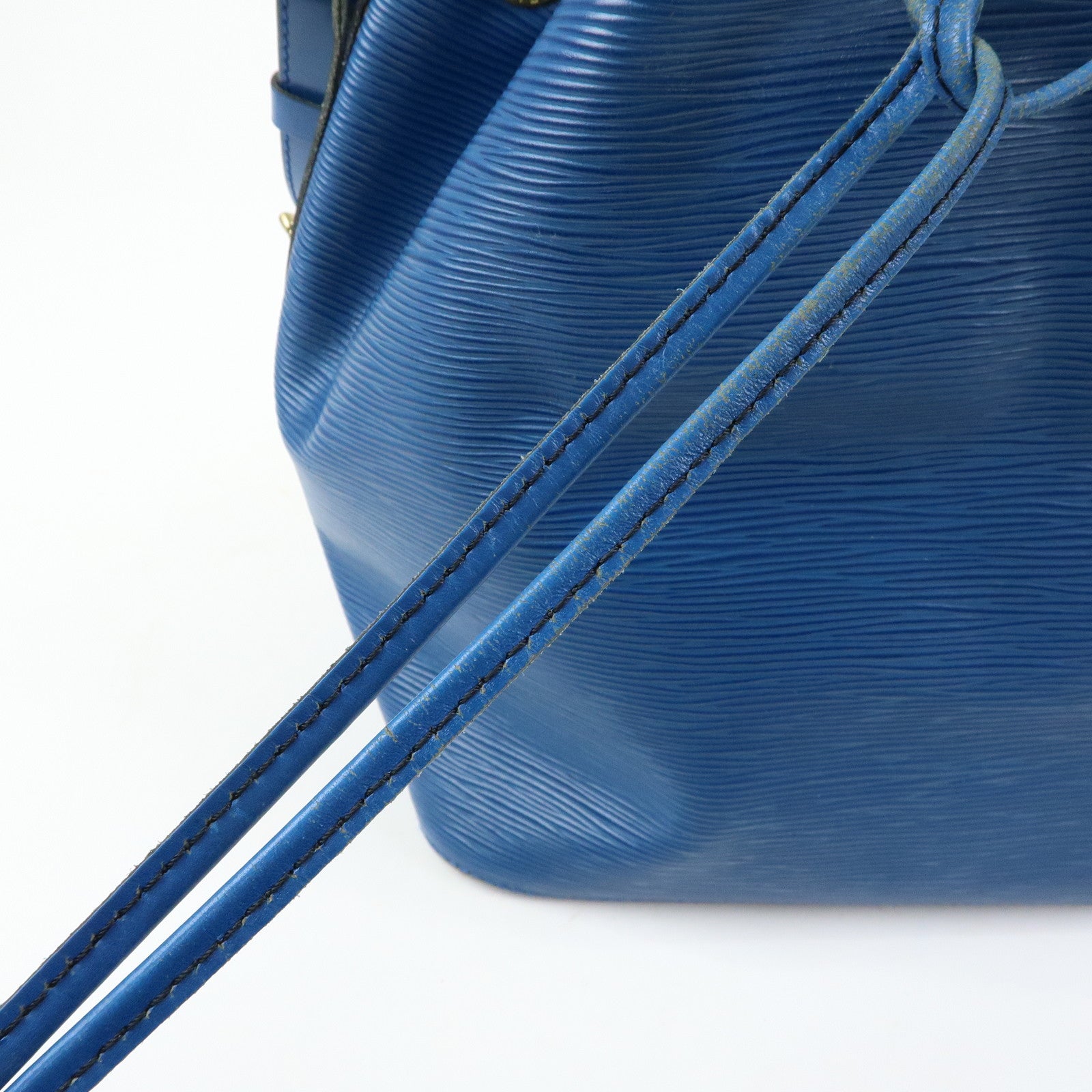 Louis Vuitton Epi Leather Petit Noe Shoulder Bag Toledo Blue M44105