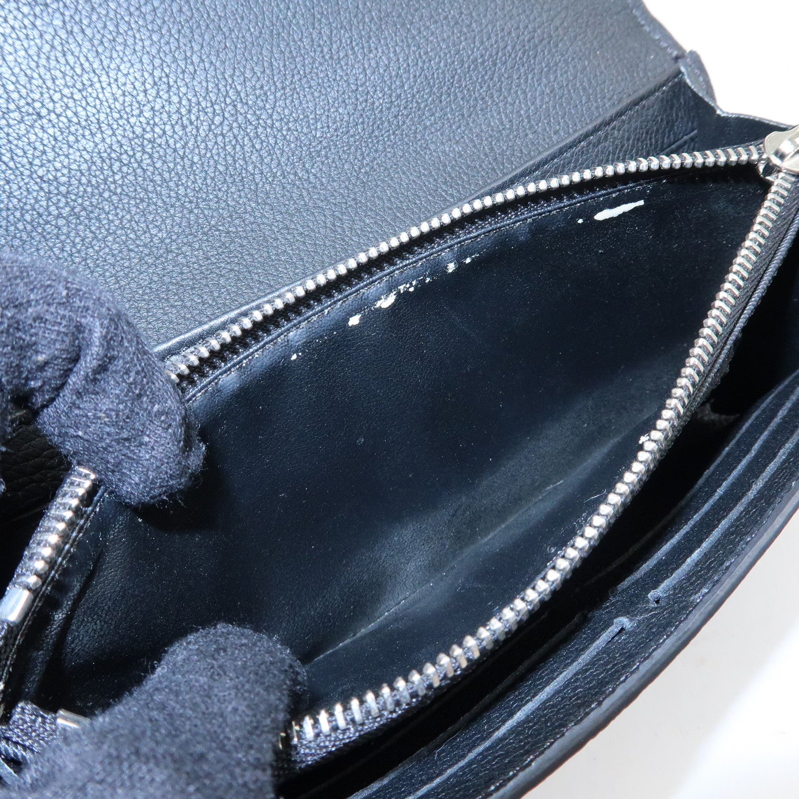 Louis Vuitton Portefeuille My Lockme Leather Wallet Noir M62530