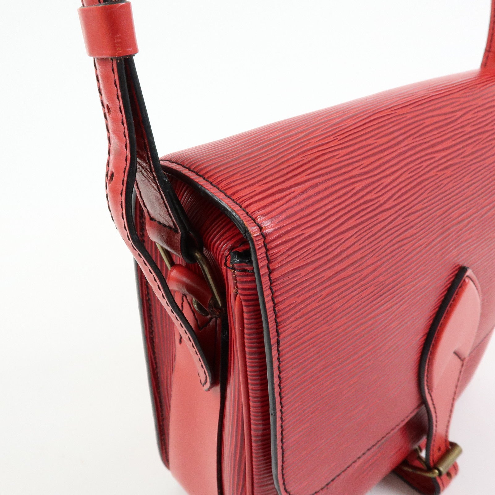 Louis Vuitton Cartouchiere Epi Leather Shoulder Bag Red M52247