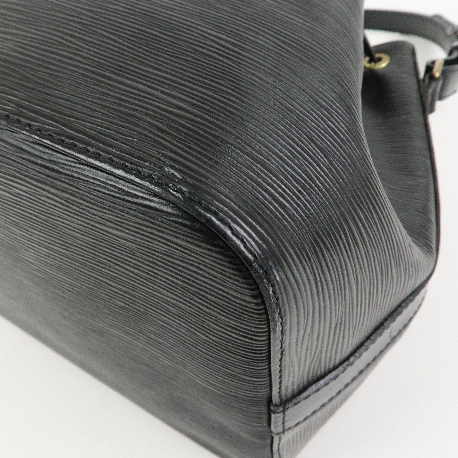 Louis Vuitton Epi Leather Petit Noe Shoulder Bag Noir Black M59012