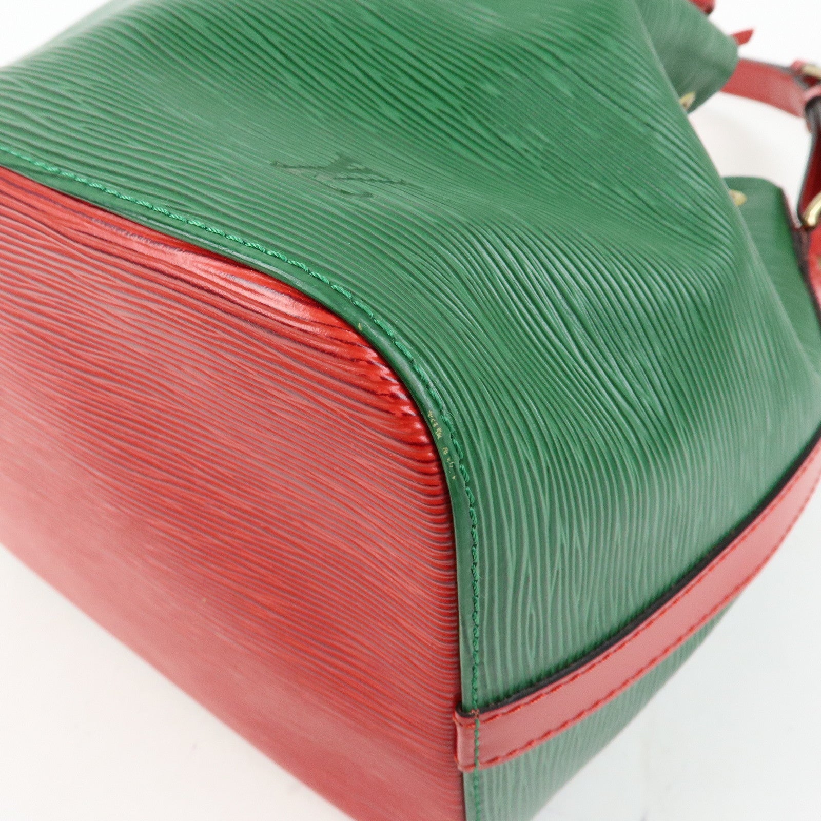 Louis Vuitton Epi Petit Noe Bicolor Shoulder Bag Green Red M44147
