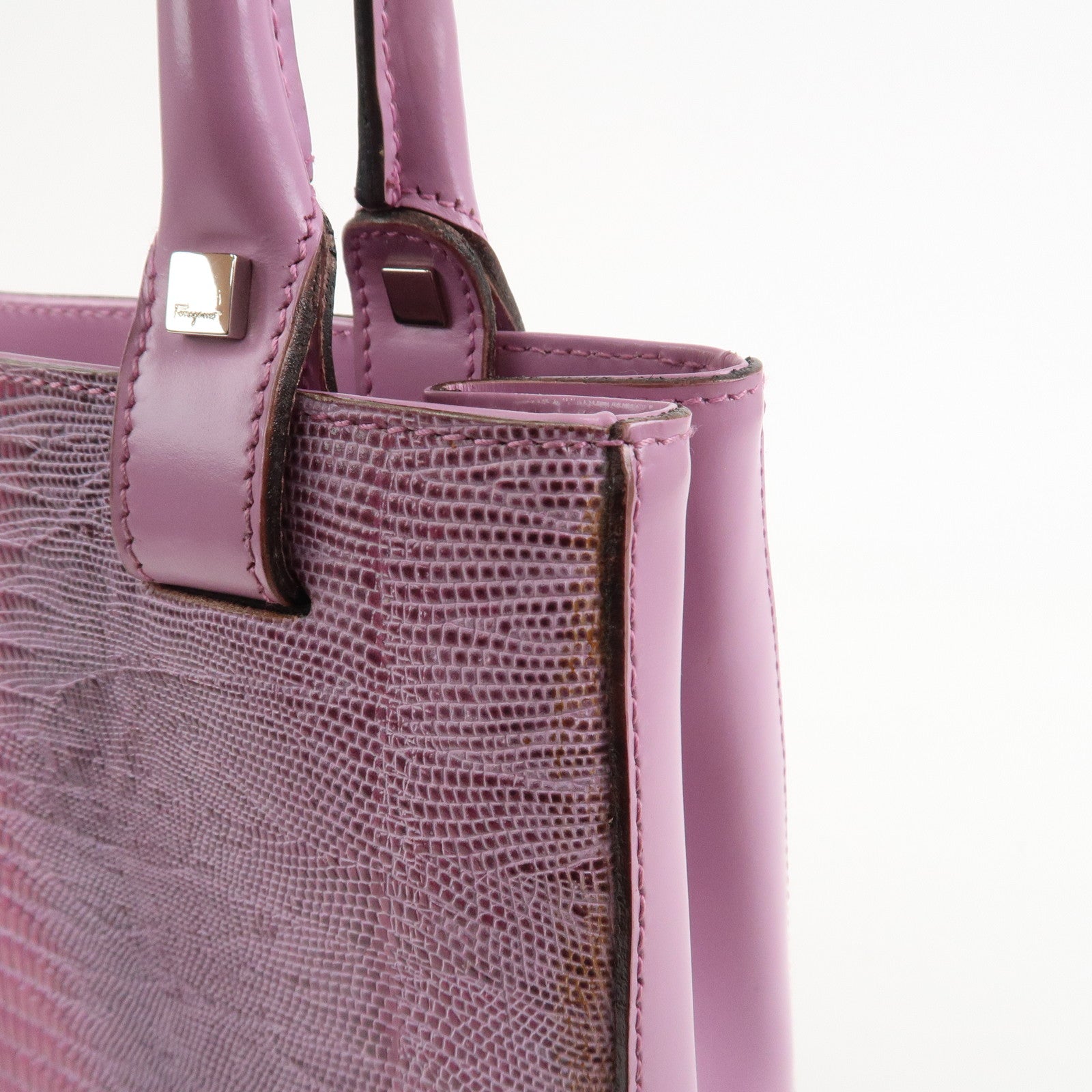 Ferragamo Embossed Leather Shoulder Bag Hand Bag Pink AU-21 1237