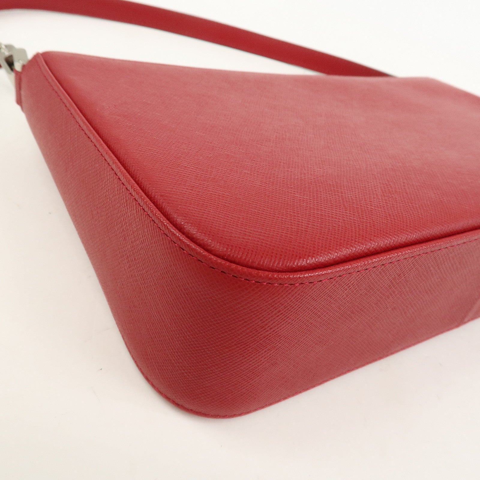 BURBERRY Logo Leather Shoulder Bag Hand Bag Red