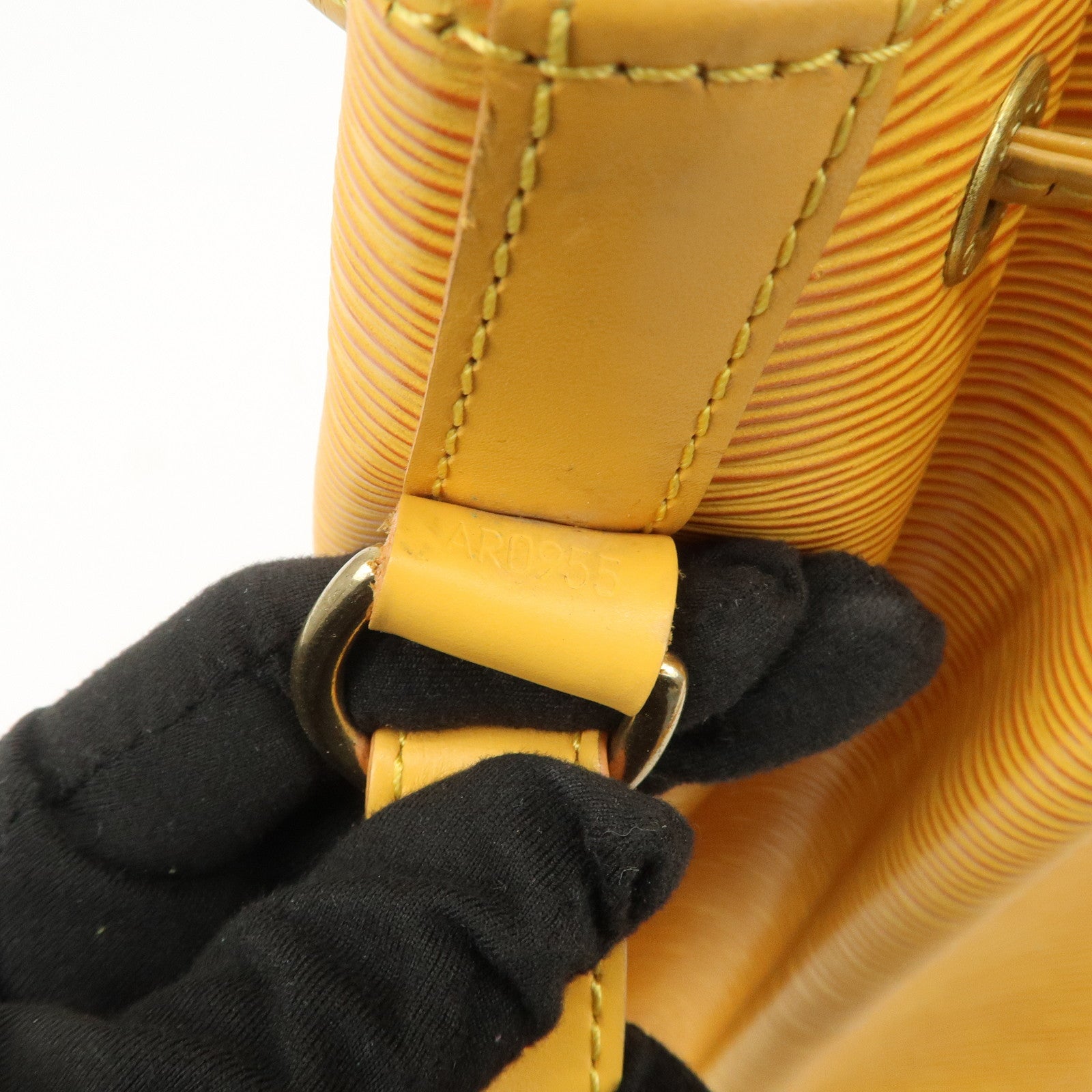 Louis Vuitton Epi Leather Noe Shoulder Bag Tassili Yellow M44009