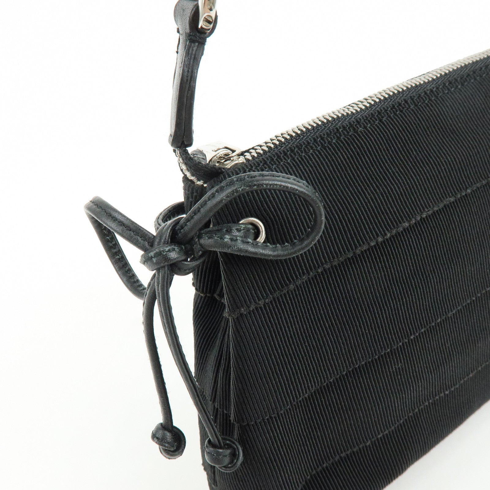 Ferragamo Vara Canvas Leather Side Ribbon Shoulder Bag Black