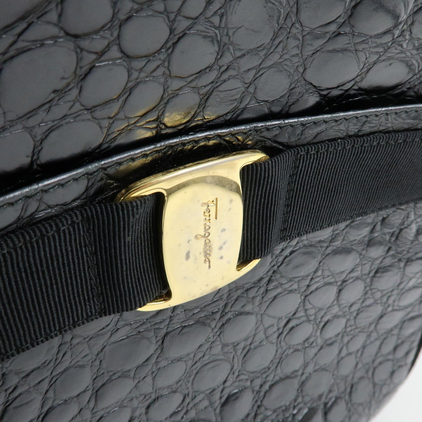 Ferragamo Vara Embossed Leather Shoulder Bag Crossbody Bag Black