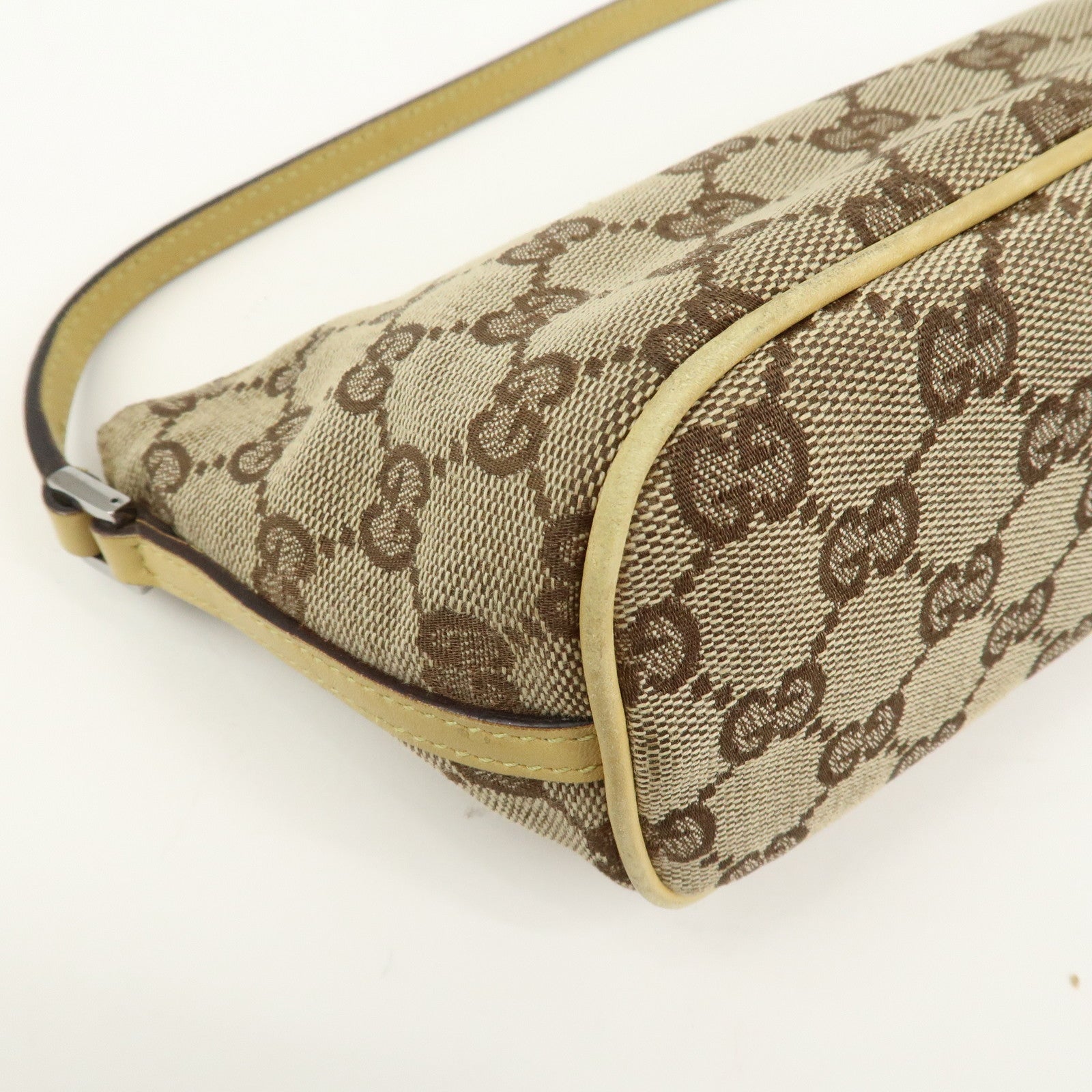 GUCCI Boat Bag GG Canvas Leather Accessory Pouch Hand Bag 07198