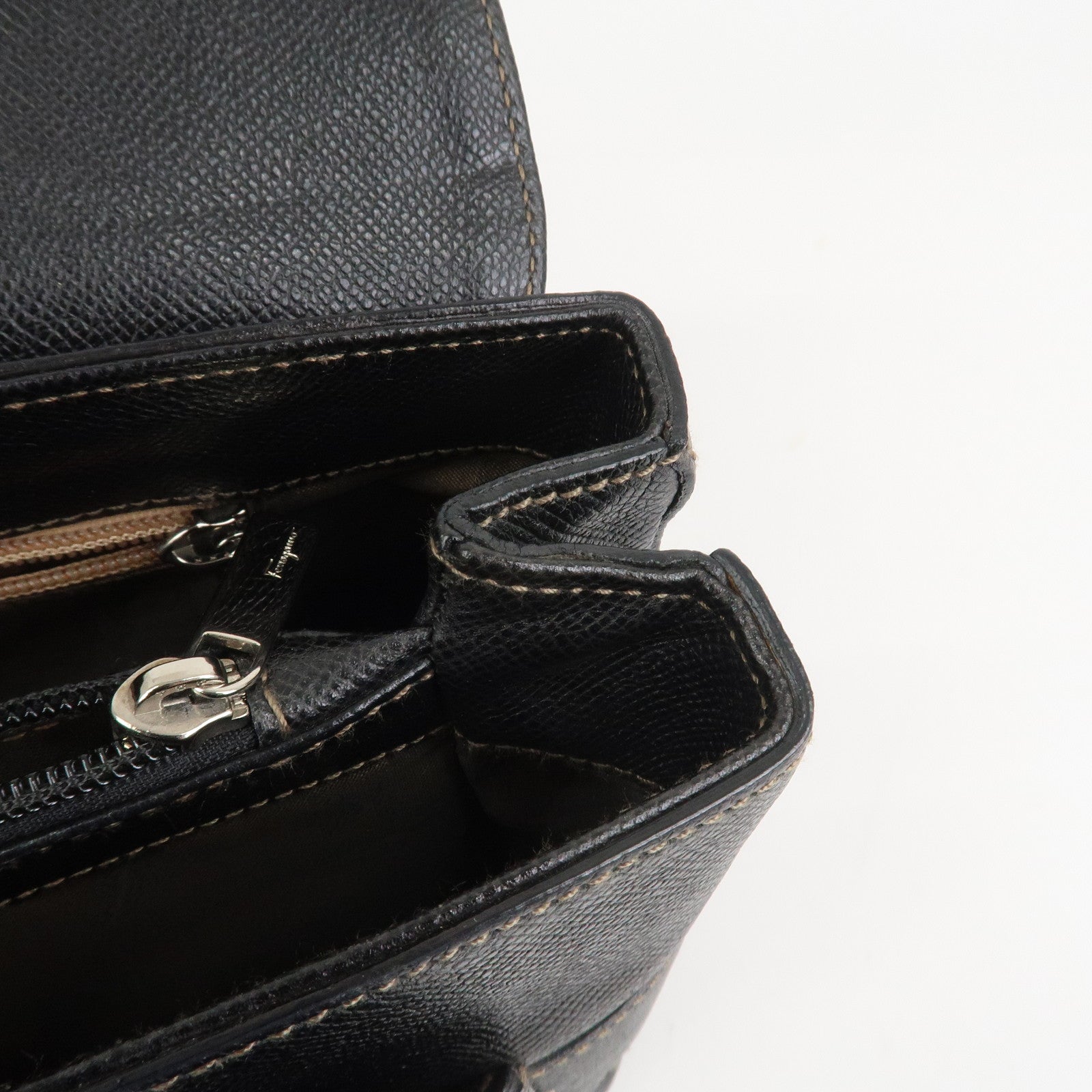 Ferragamo Gancini Leather Shoulder Bag Hand Bag Black