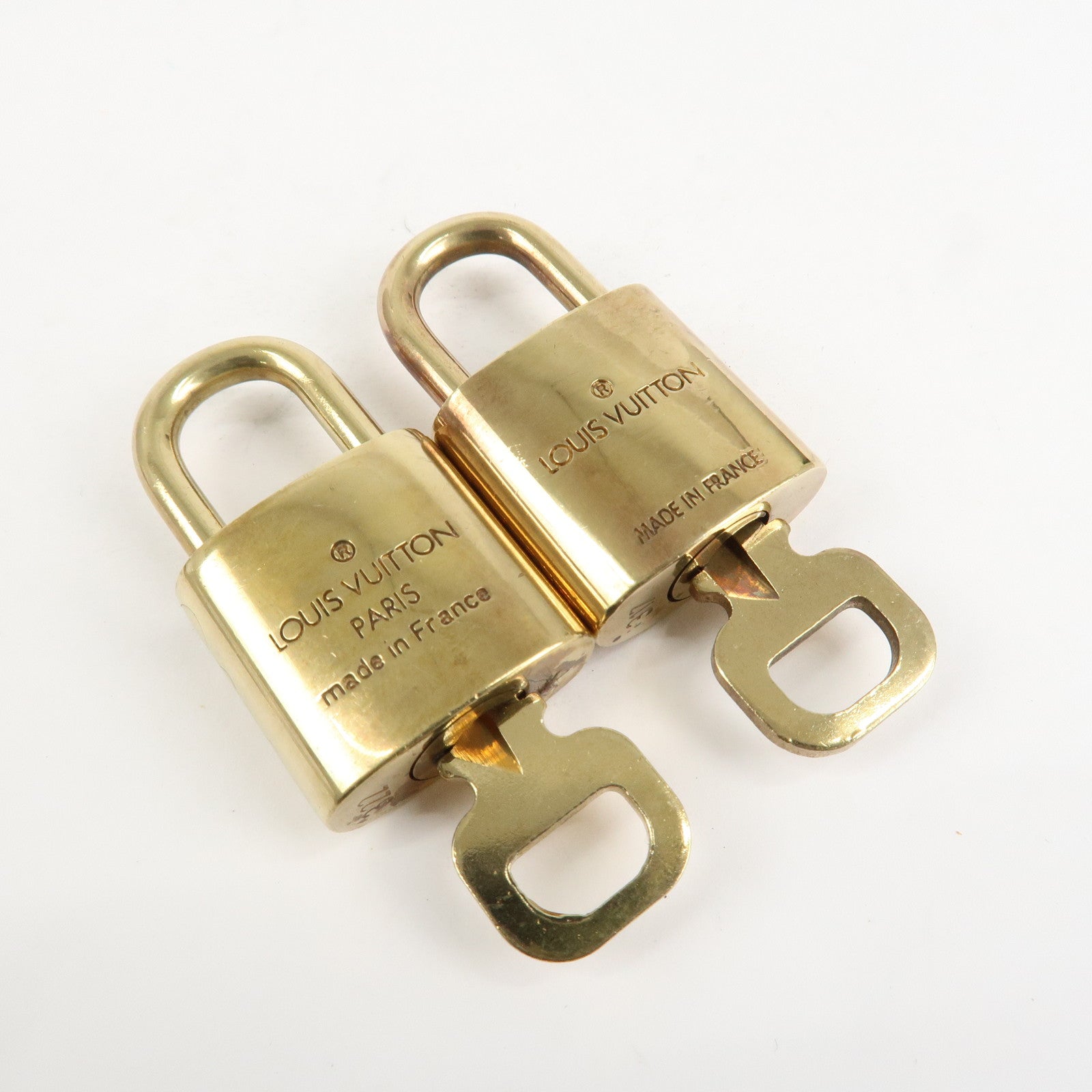 Louis Vuitton Set of 10 Lock & Key Cadena Key Lock Metal Gold