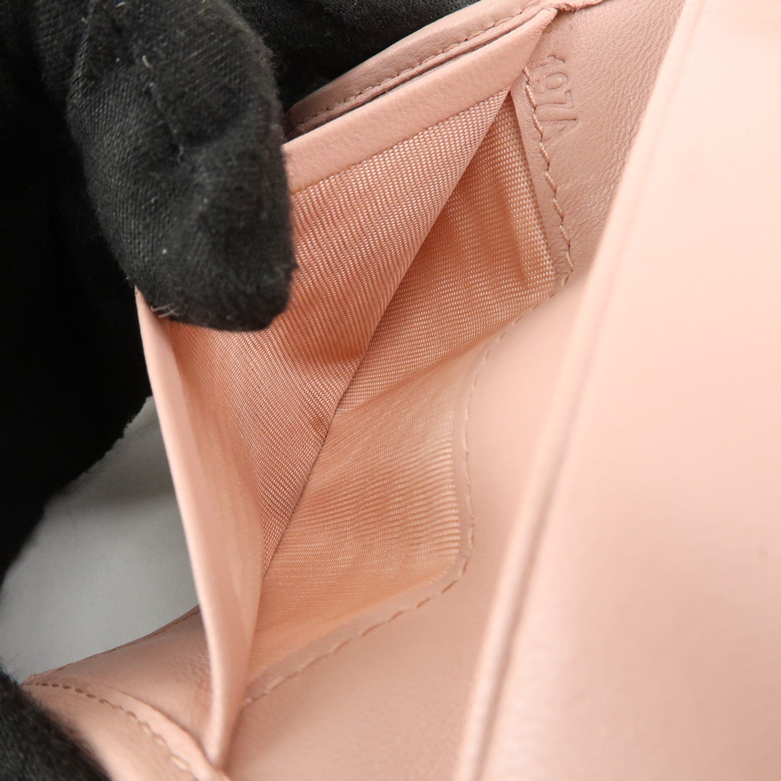 MIU MIU Matelasse Leather Key Case 6 Key Rings Pink 5PG222 Used