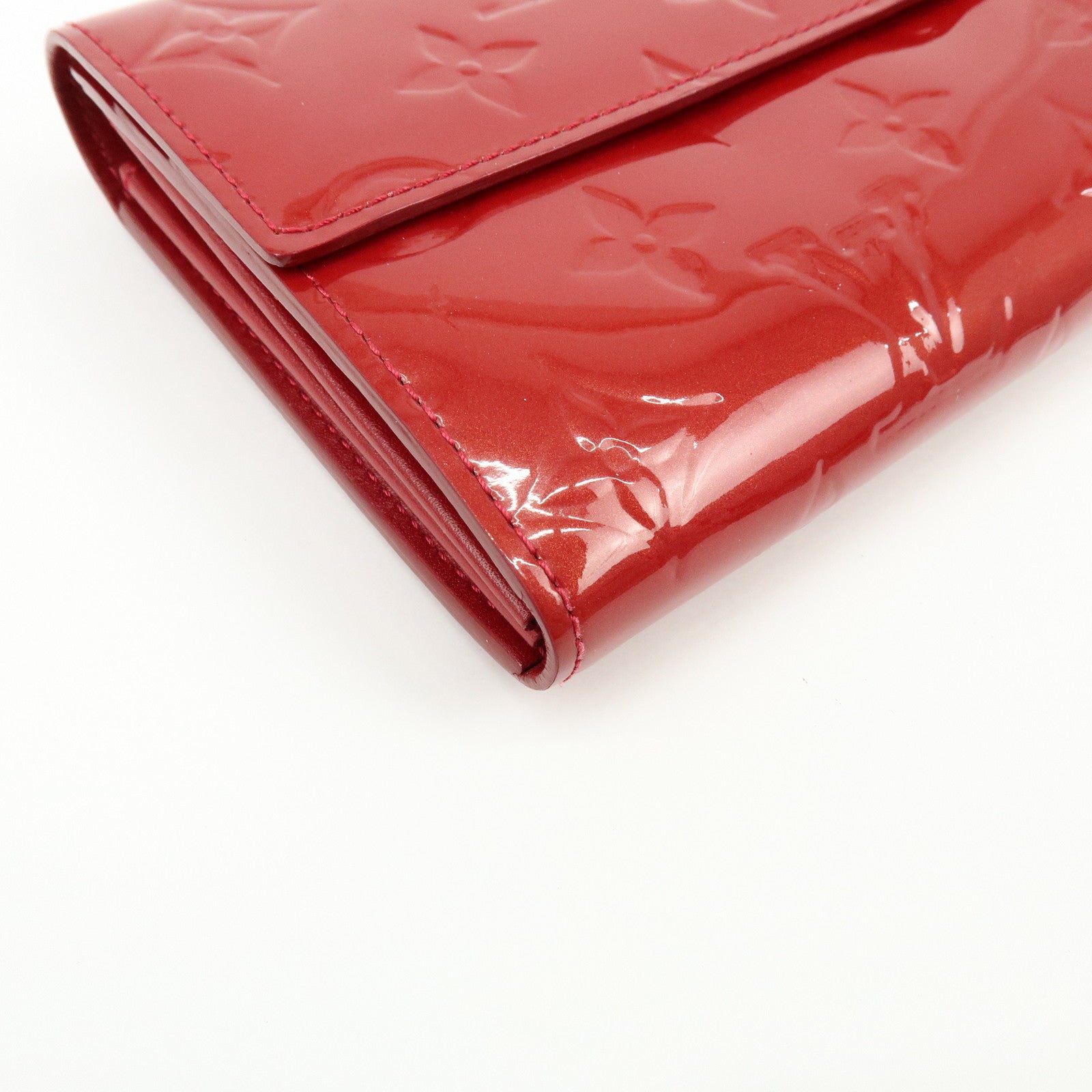 Louis Vuitton Monogram Vernis Portefeuille Sarah Wallet Red M91739