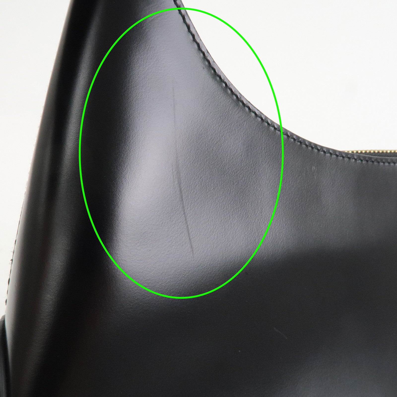 Ferragamo Gancini Logo Leather Shoulder Bag Hand Bag Black