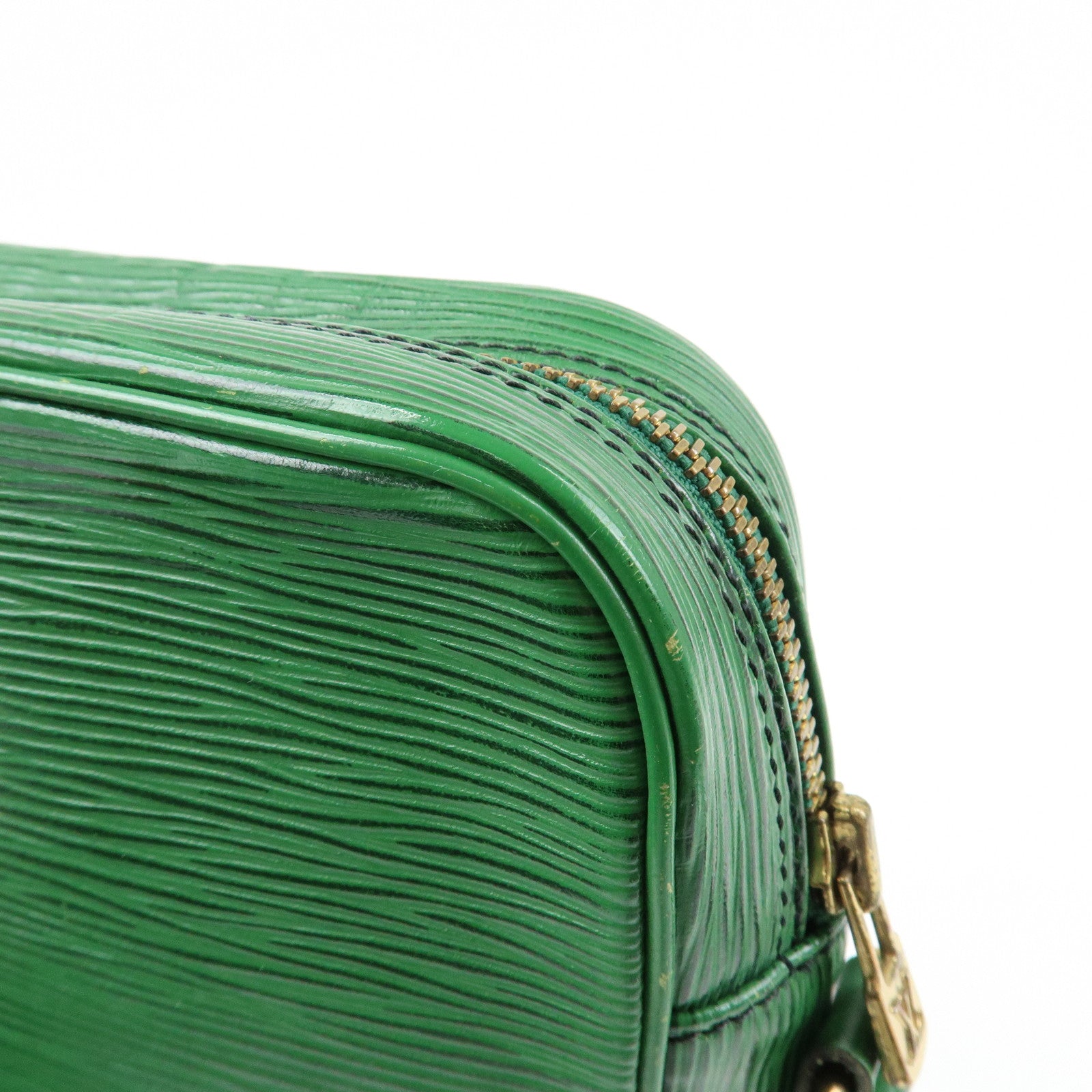 Louis Vuitton Epi Epi leather Danube Shoulder Bag Borneo Green M45634
