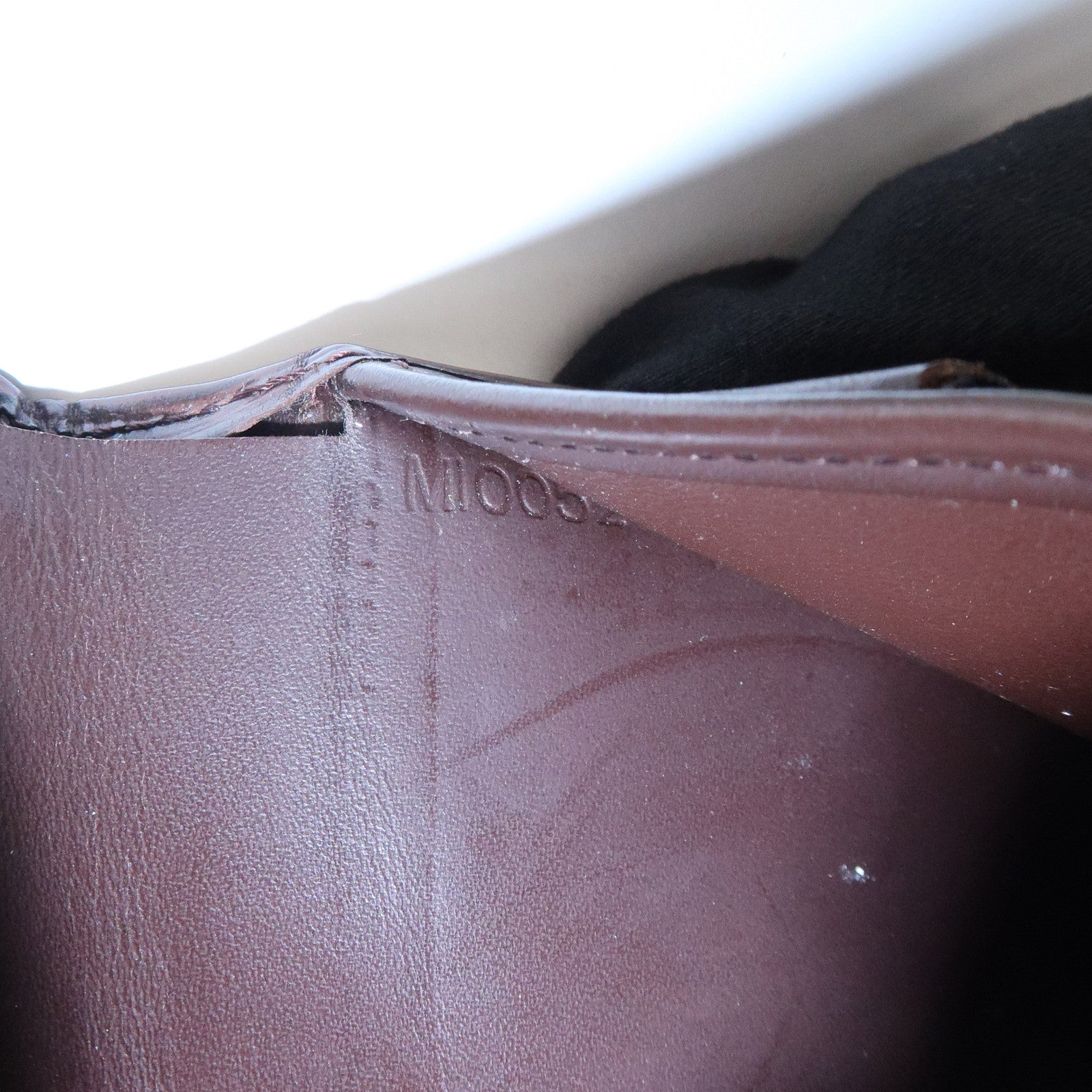 Louis Vuitton Epi Porte Billets Compact Wallet Mocha M6355D