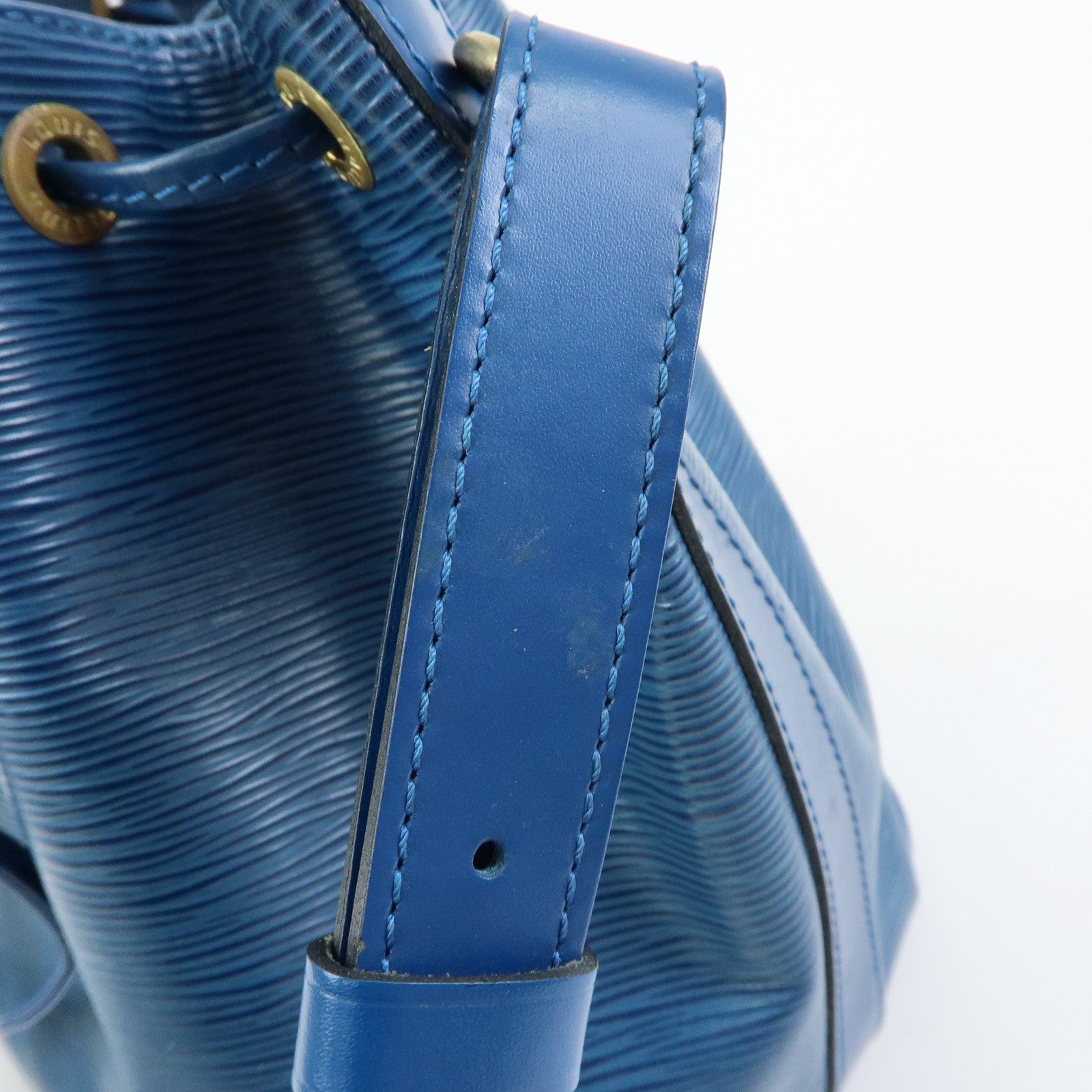 Louis Vuitton Epi Leather Petit Noe Shoulder Bag Toledo Blue M44105