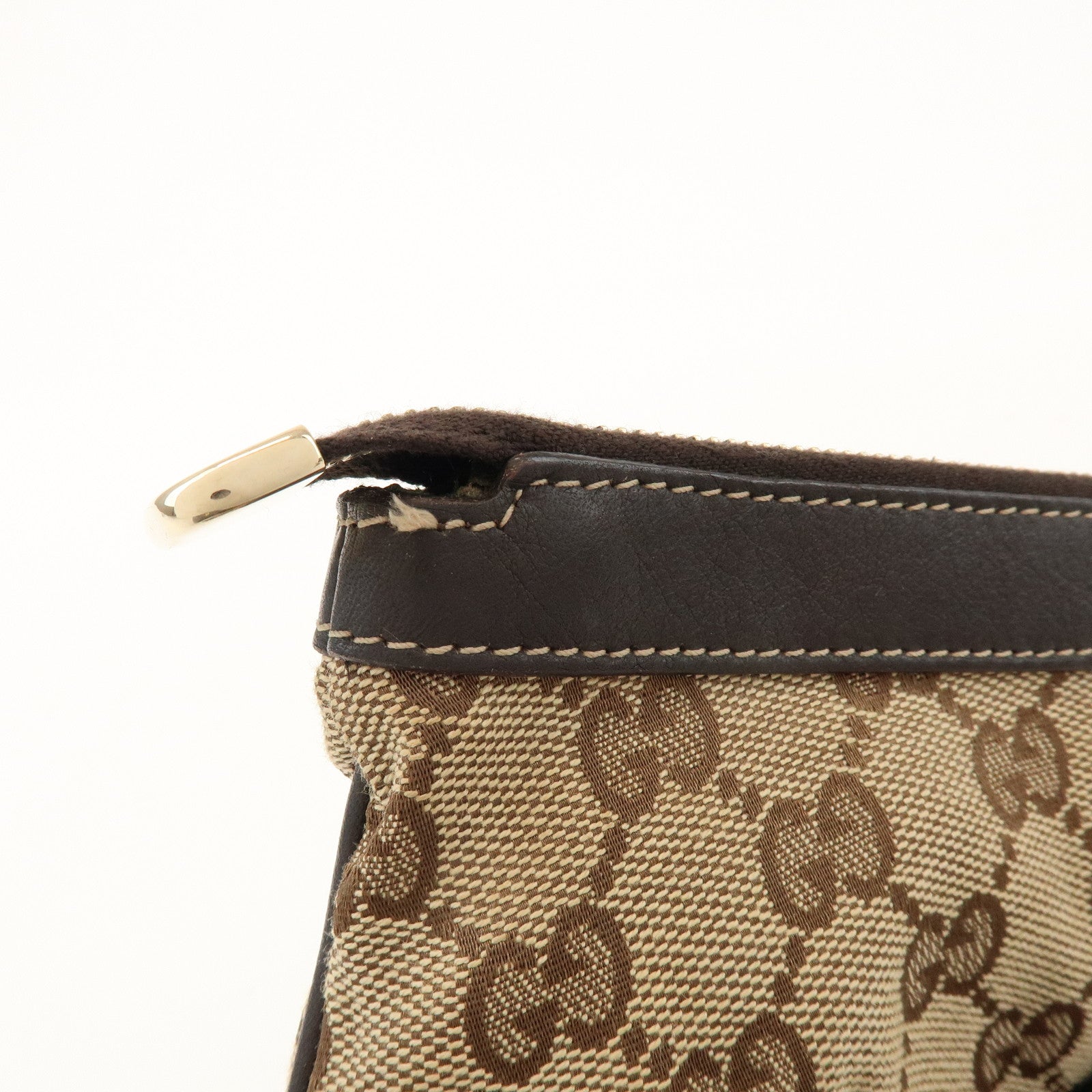 GUCCI Interlocking G GG Canvas Leather Pouch Wristlet Bag 212203