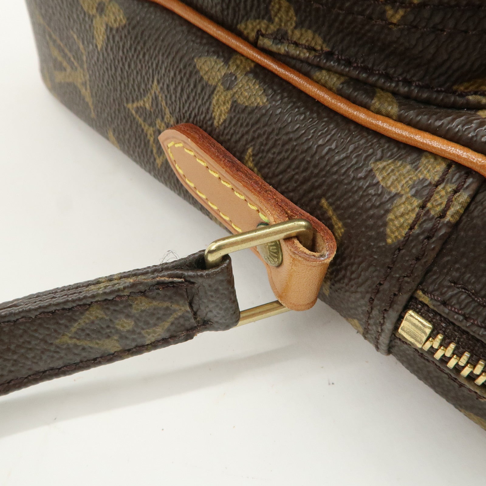 Louis Vuitton Monogram Amazone Shoulder Bag Crossbody Bag M45236
