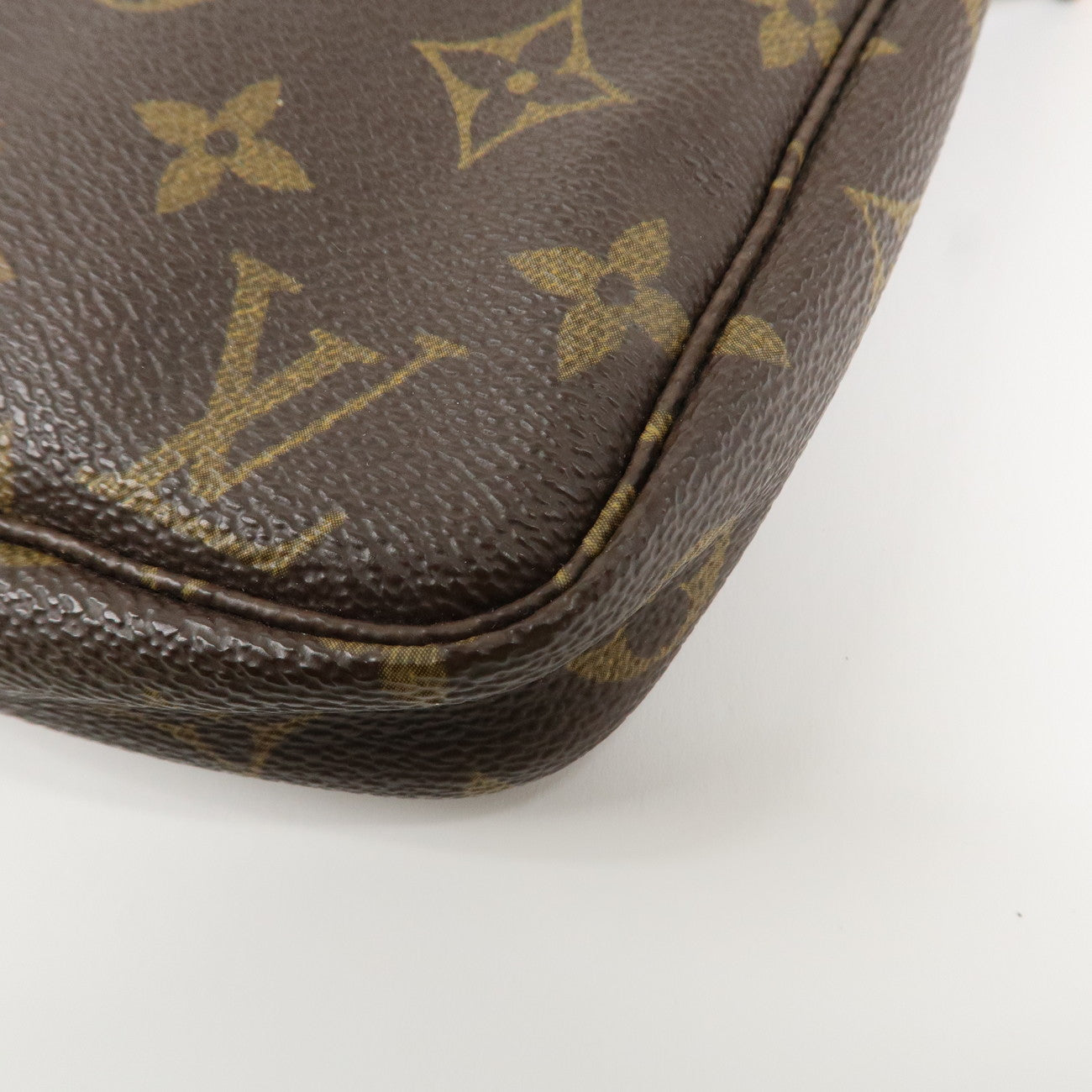 Louis Vuitton Monogram Pochette Accessoires Hand Bag Brown M51980 Used