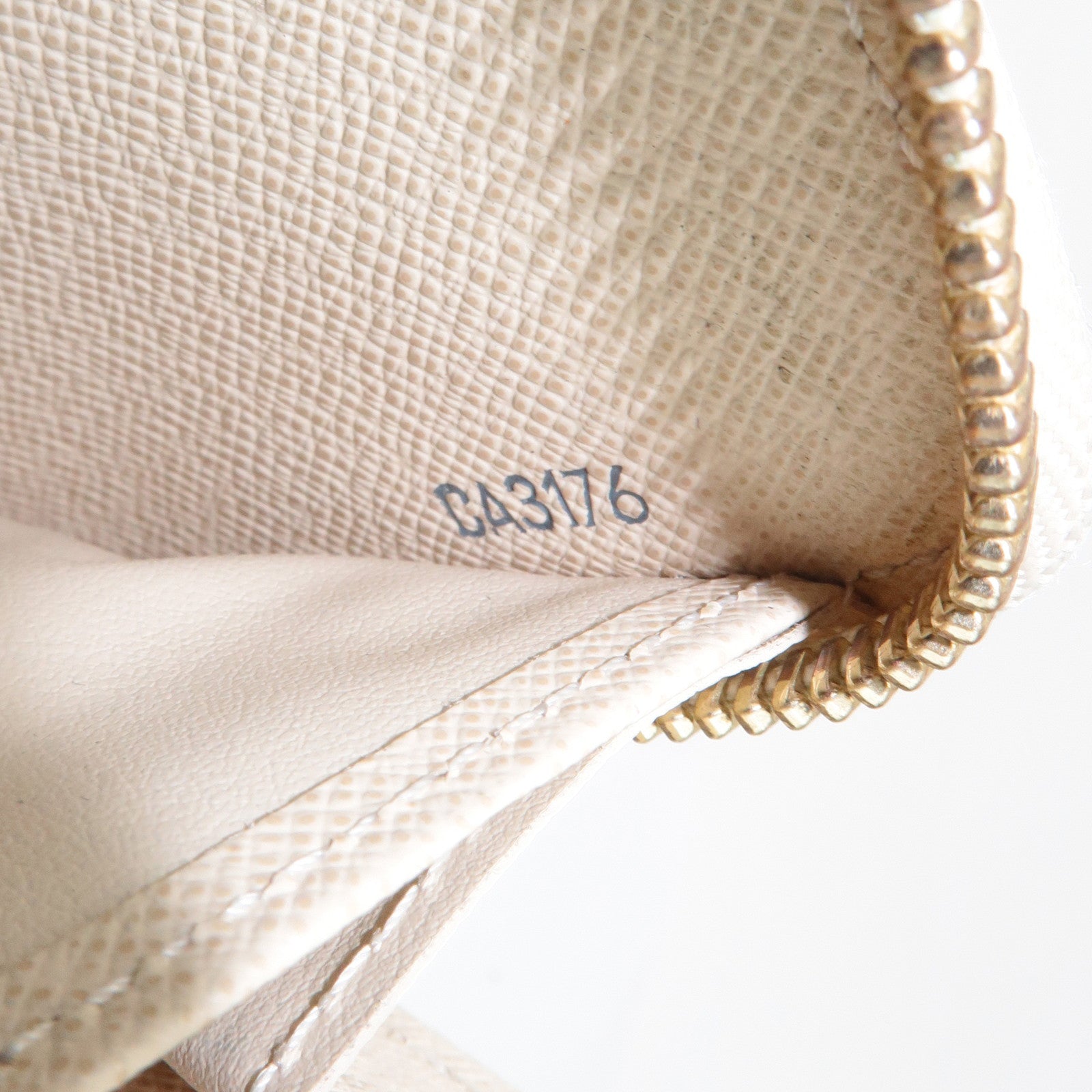 Louis Vuitton Damier Azur Round Zippy Wallet Long Wallet N60019 Used