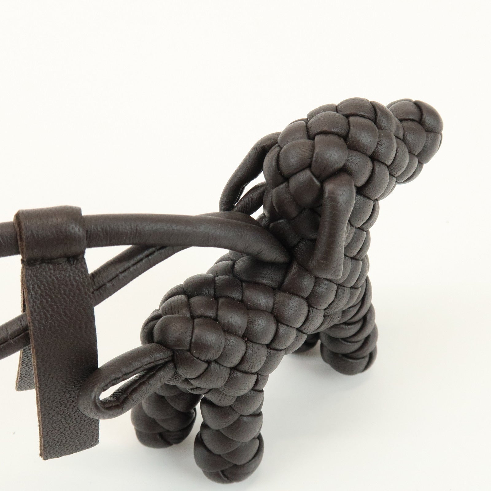 BOTTEGA VENETA Intrecciato Lamb Skin Bag Charm fondente