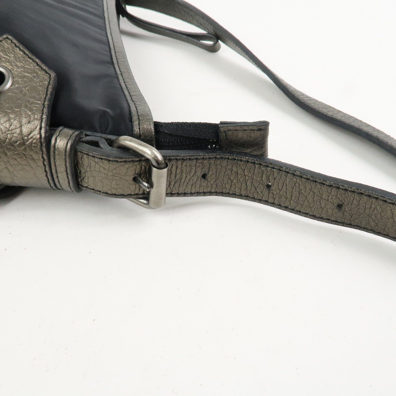BURBERRY Logo Nylon Leather Shoulder Bag Crossbody Black