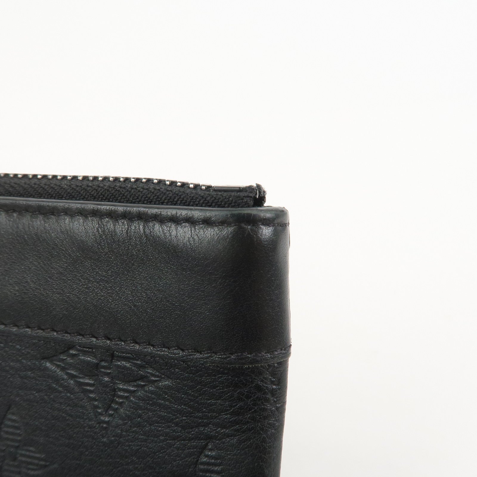 Louis Vuitton Monogram Shadow Pochette Discovery PM Noir M44335