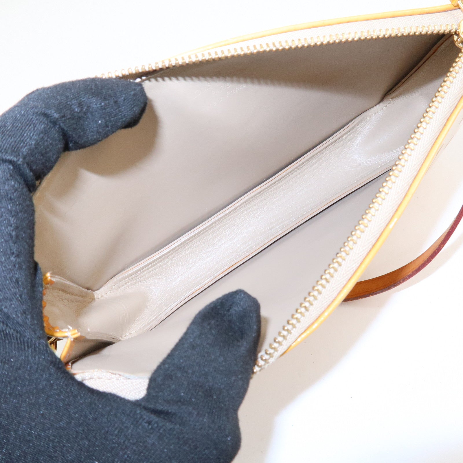 Louis Vuitton Monogram Vernis Lexington Accessoires Pouch M91010