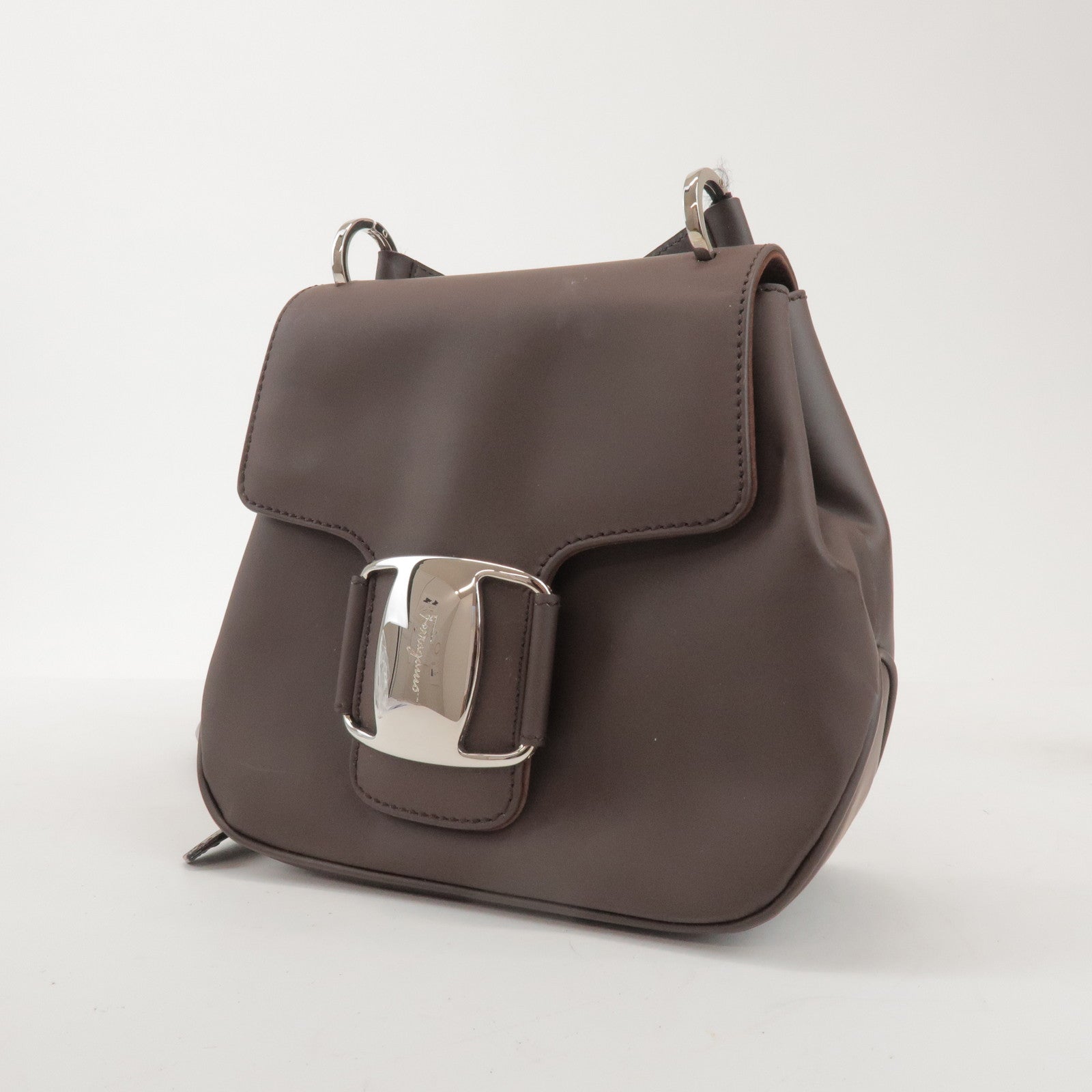 Ferragamo Vara Leather Shoulder Bag Crossbody Bag Brown