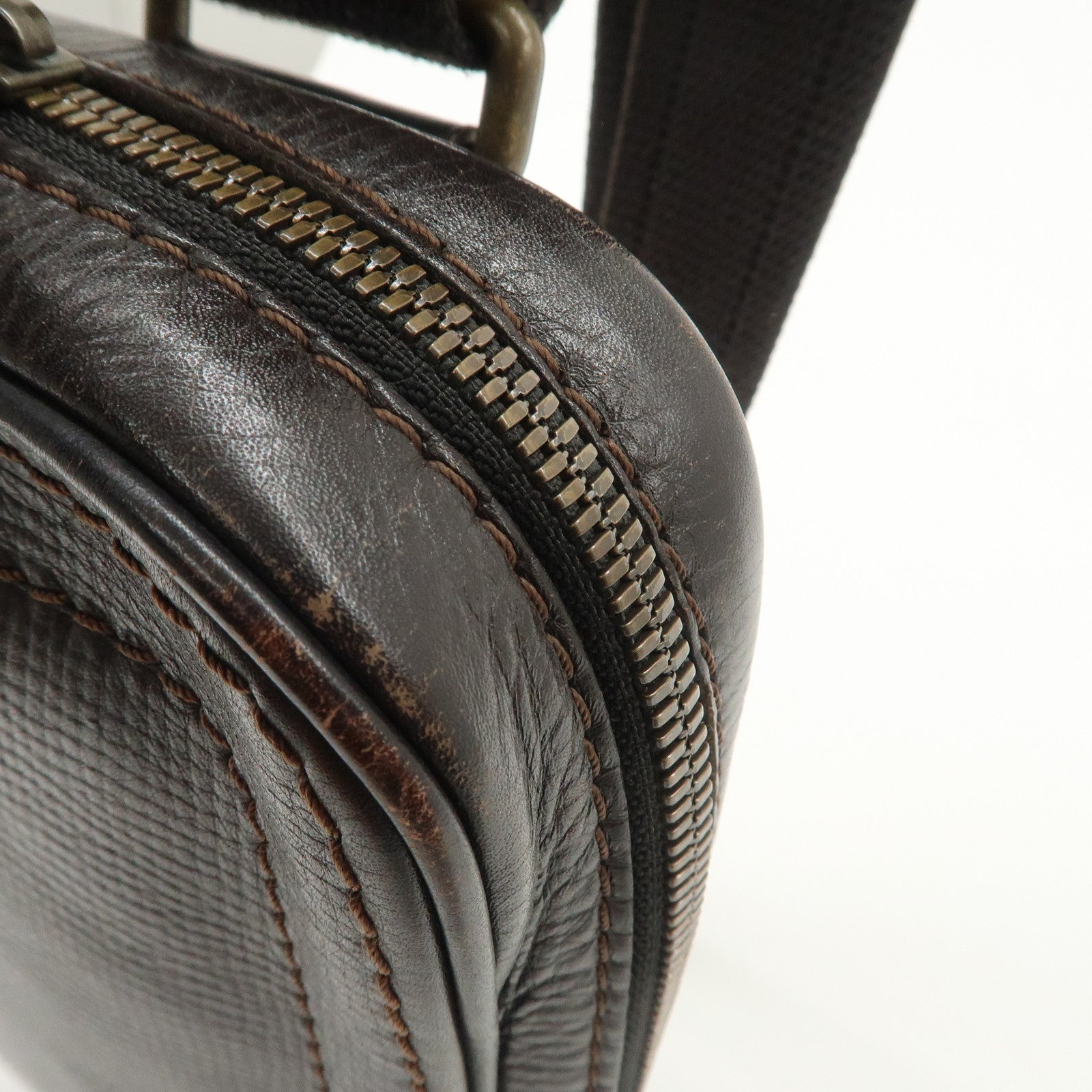 Louis Vuitton Utah Siu Calf Leather Body Bag Cafe M92535