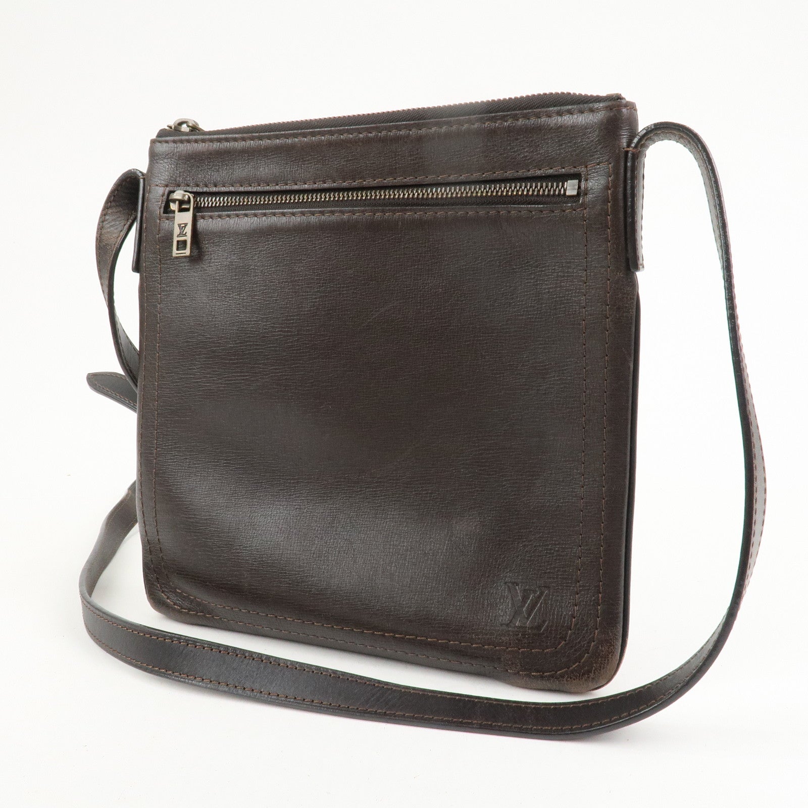 Louis Vuitton Utah Calf Pochette Shawnee Shoulder Bag Cafe M93452
