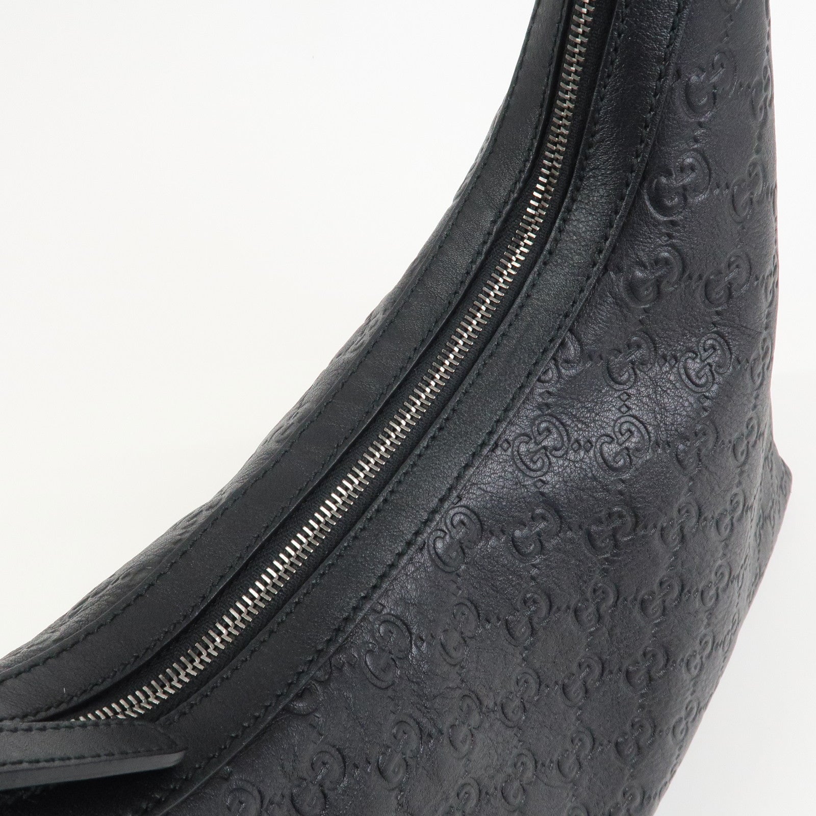 GUCCI Guccissima Interlocking G Leather Shoulder Bag Hand Bag Black