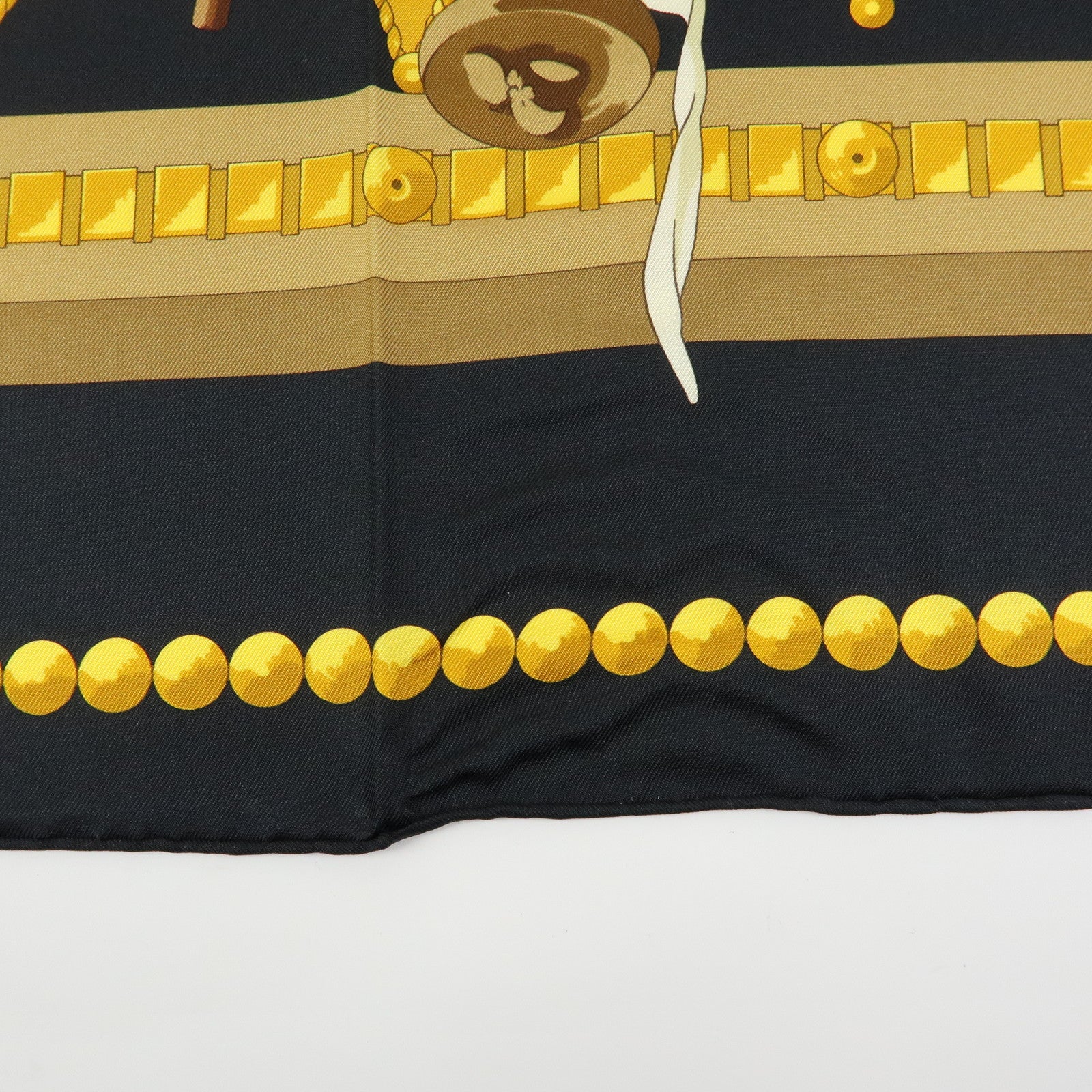 HERMES Carre 90 Silk 100% Scarf CUILLERS D'AFRIQUE Black Gold