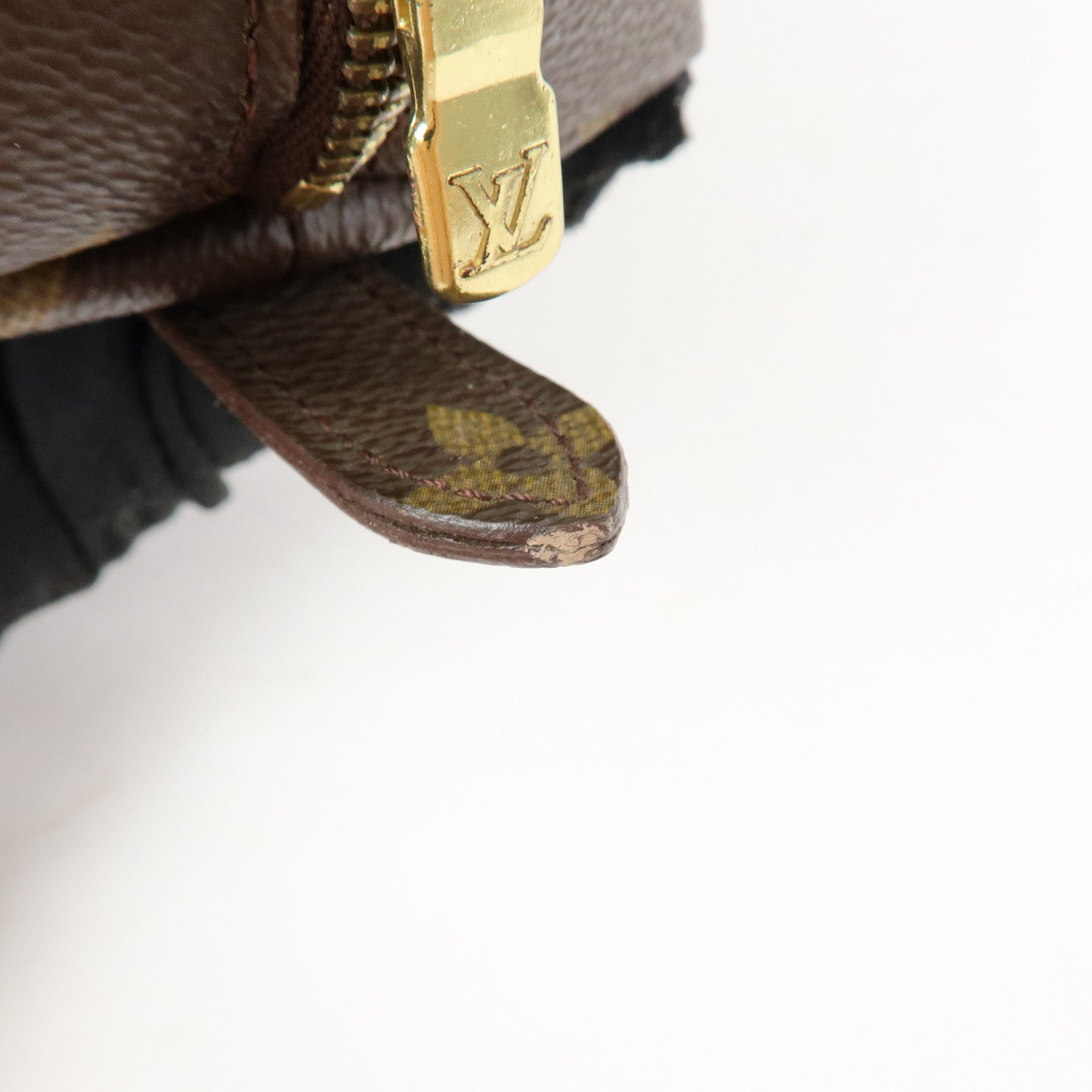 Louis Vuitton Monogram Trousse Demi Ronde Pouch M47520