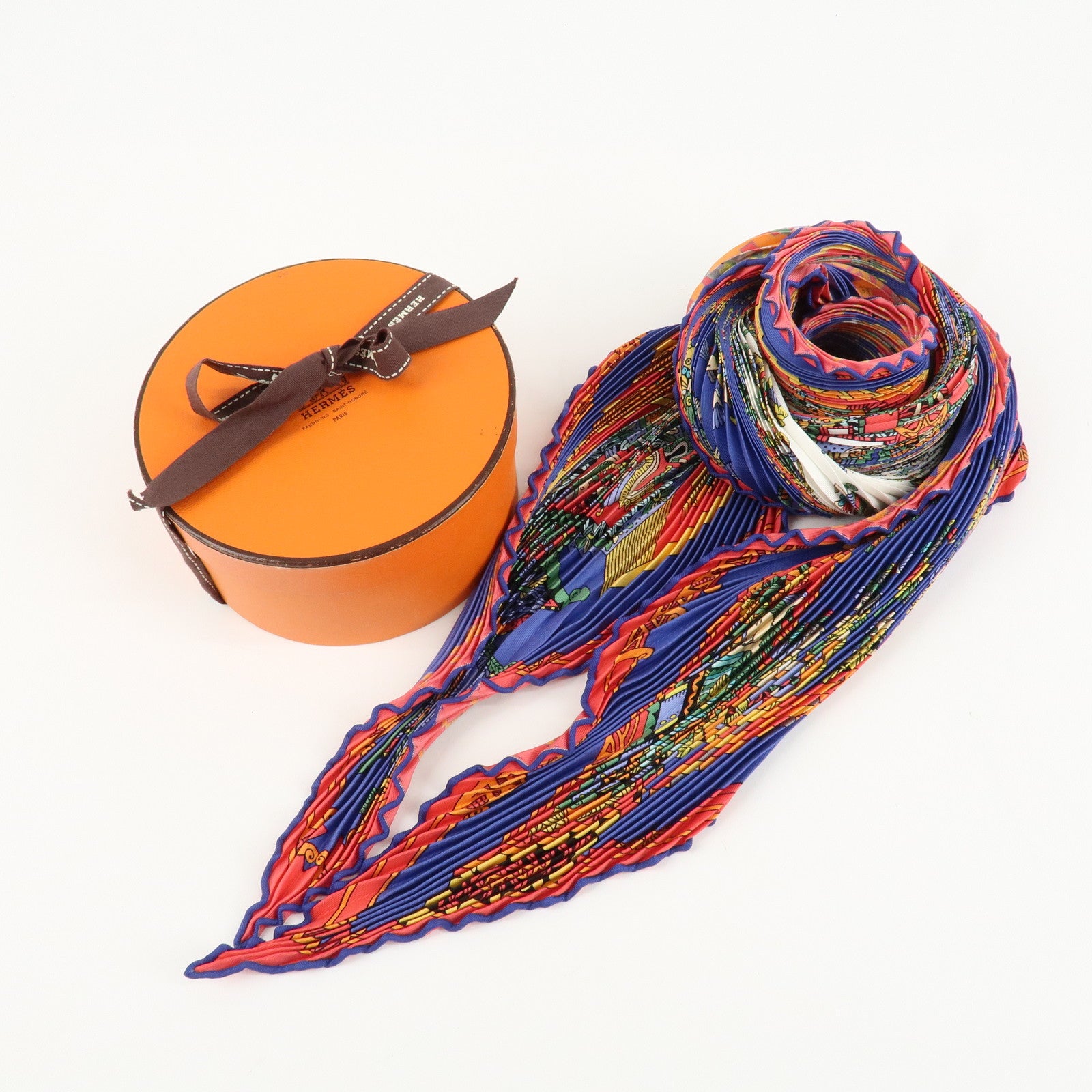 HERMES Pleats Carre Silk 100% Scarf Feria De Sevilla Black Yellow Used