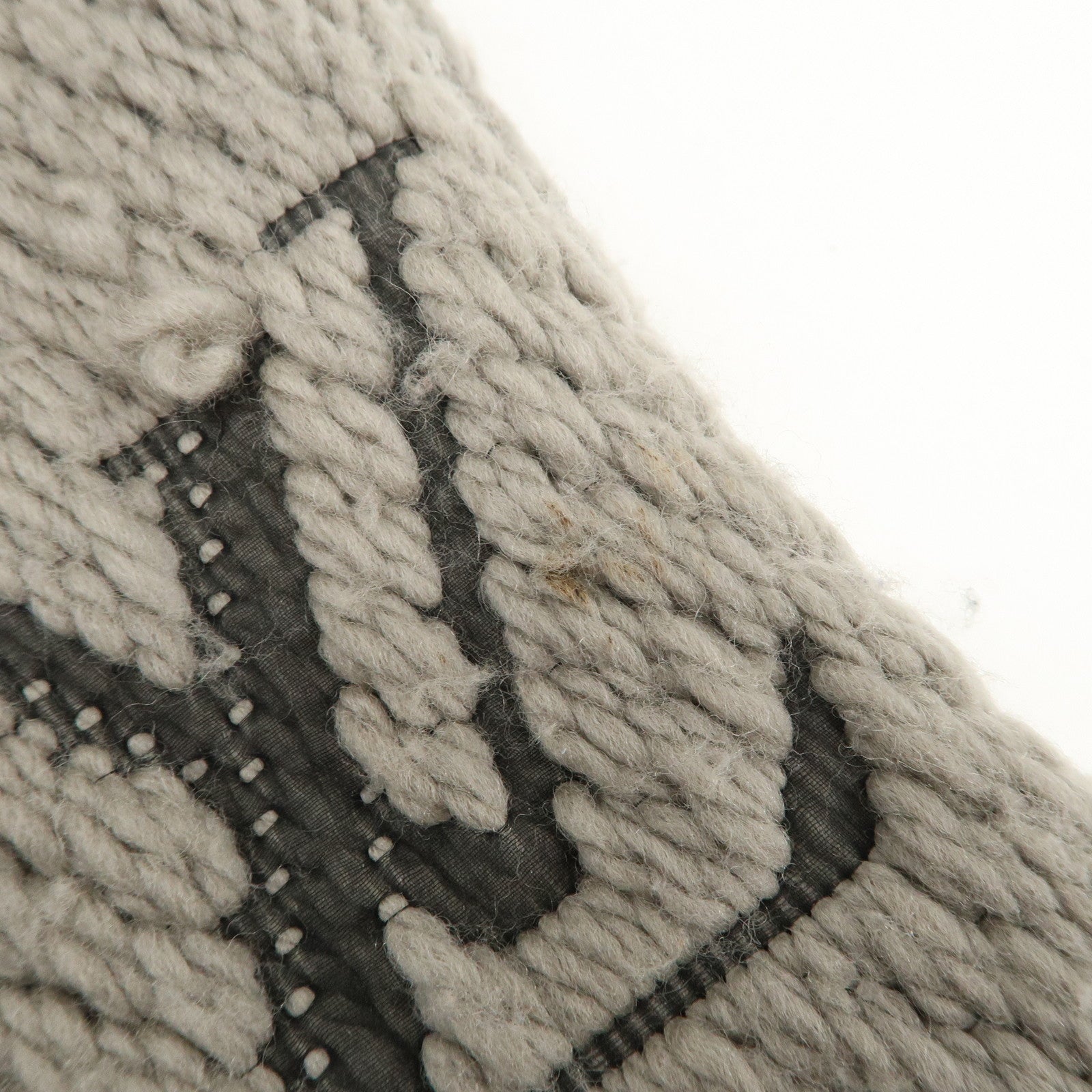 Louis Vuitton Monogram Escharp Logomania Scarf Gris Perle M74742