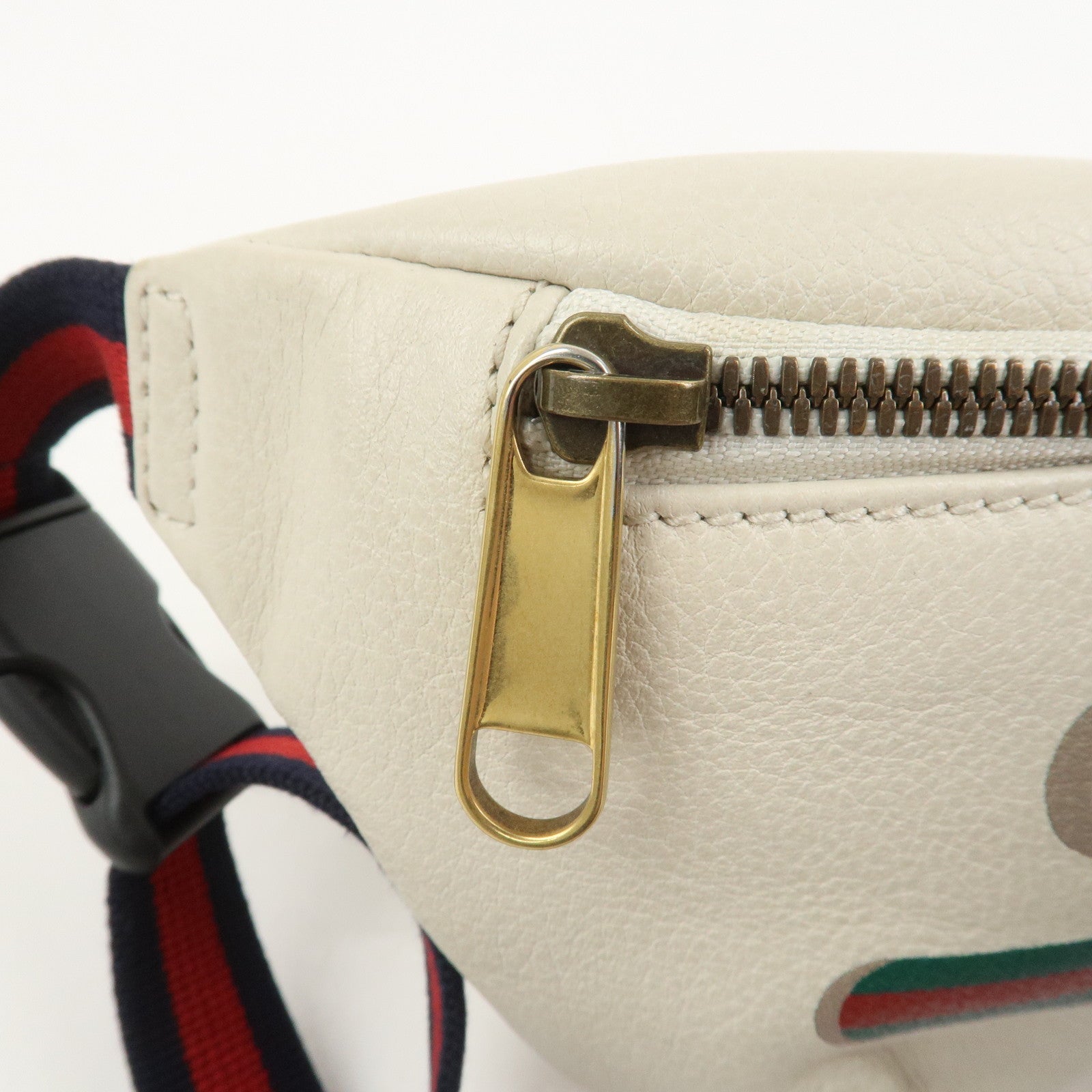 GUCCI Sherry Leather Waist Pouch Body Bag White 527792