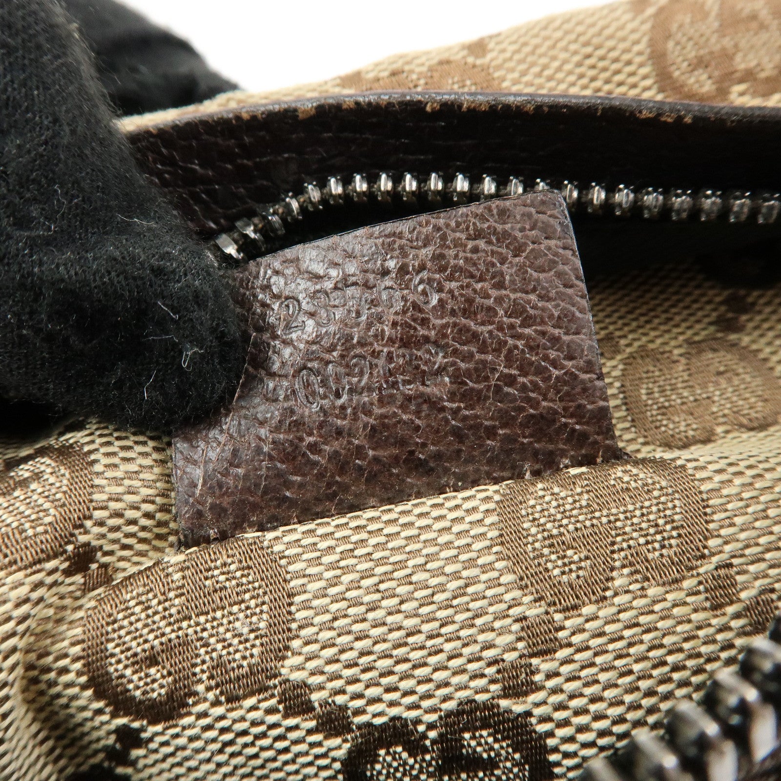 GUCCI GG Canvas Leather Waist Pouch Body Bag Beige Brown 28566