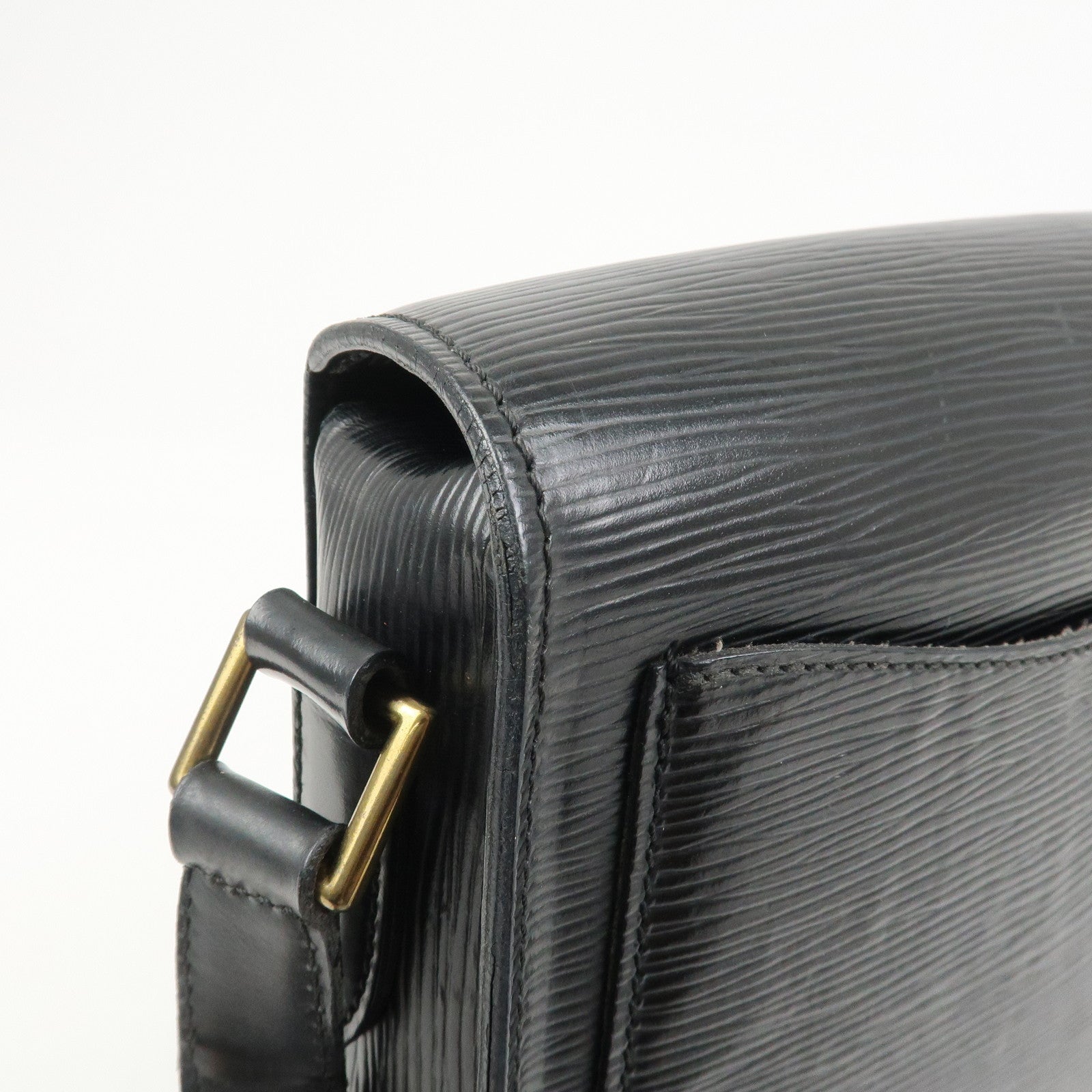 Louis Vuitton Epi Saint Cloud Shoulder Bag Black Noir M52192