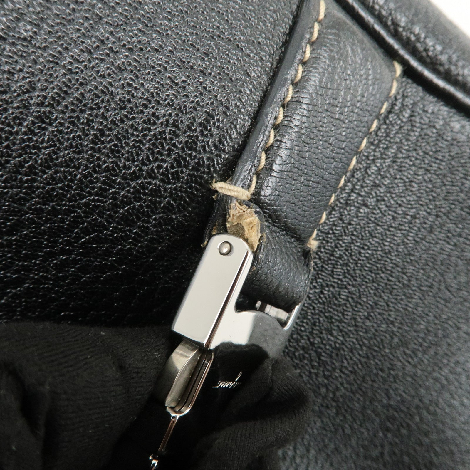 Ferragamo Logo Leather Shoulder Bag Hand Bag Black