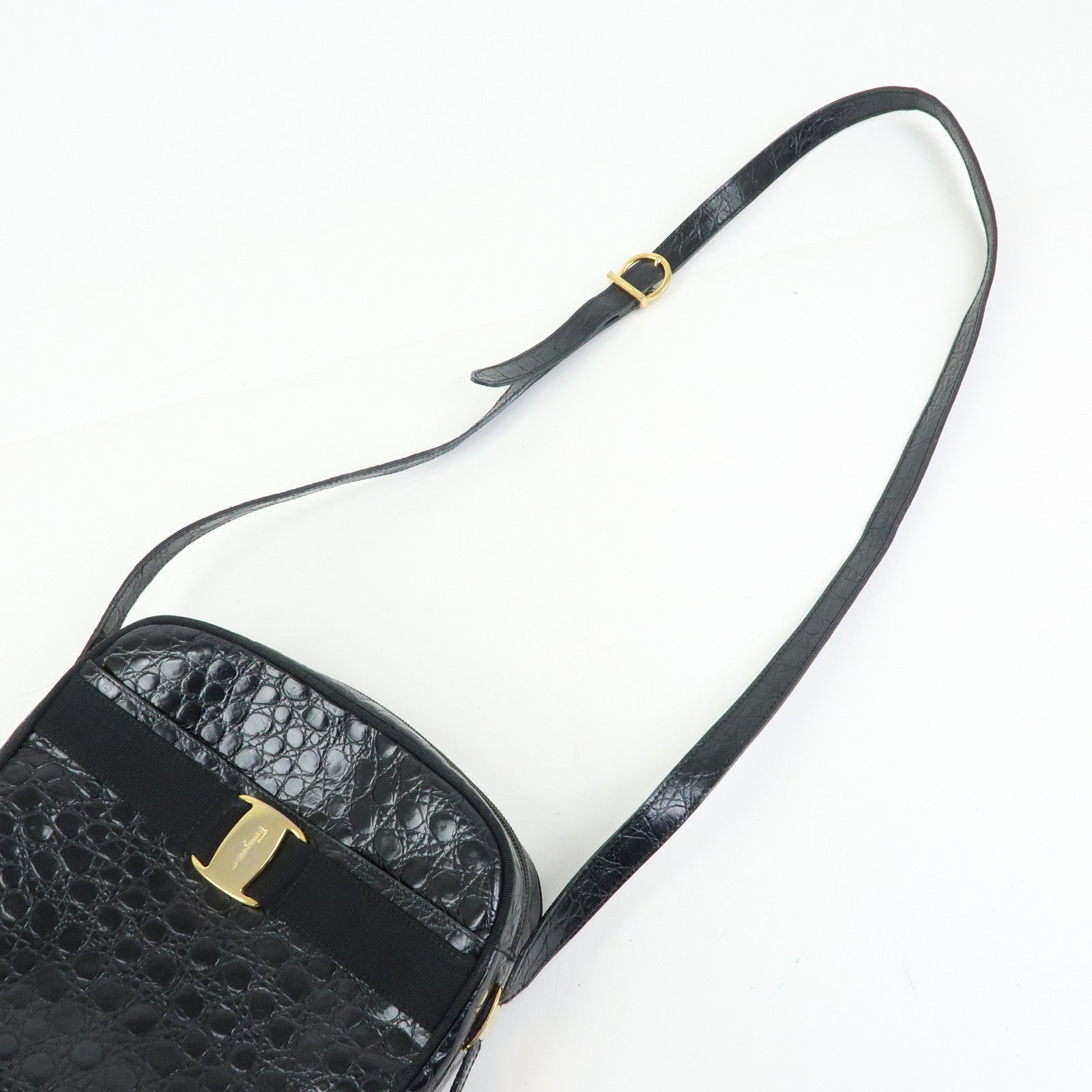 Ferragamo Vara Embossed Leather Shoulder Bag Crossbody Bag Black