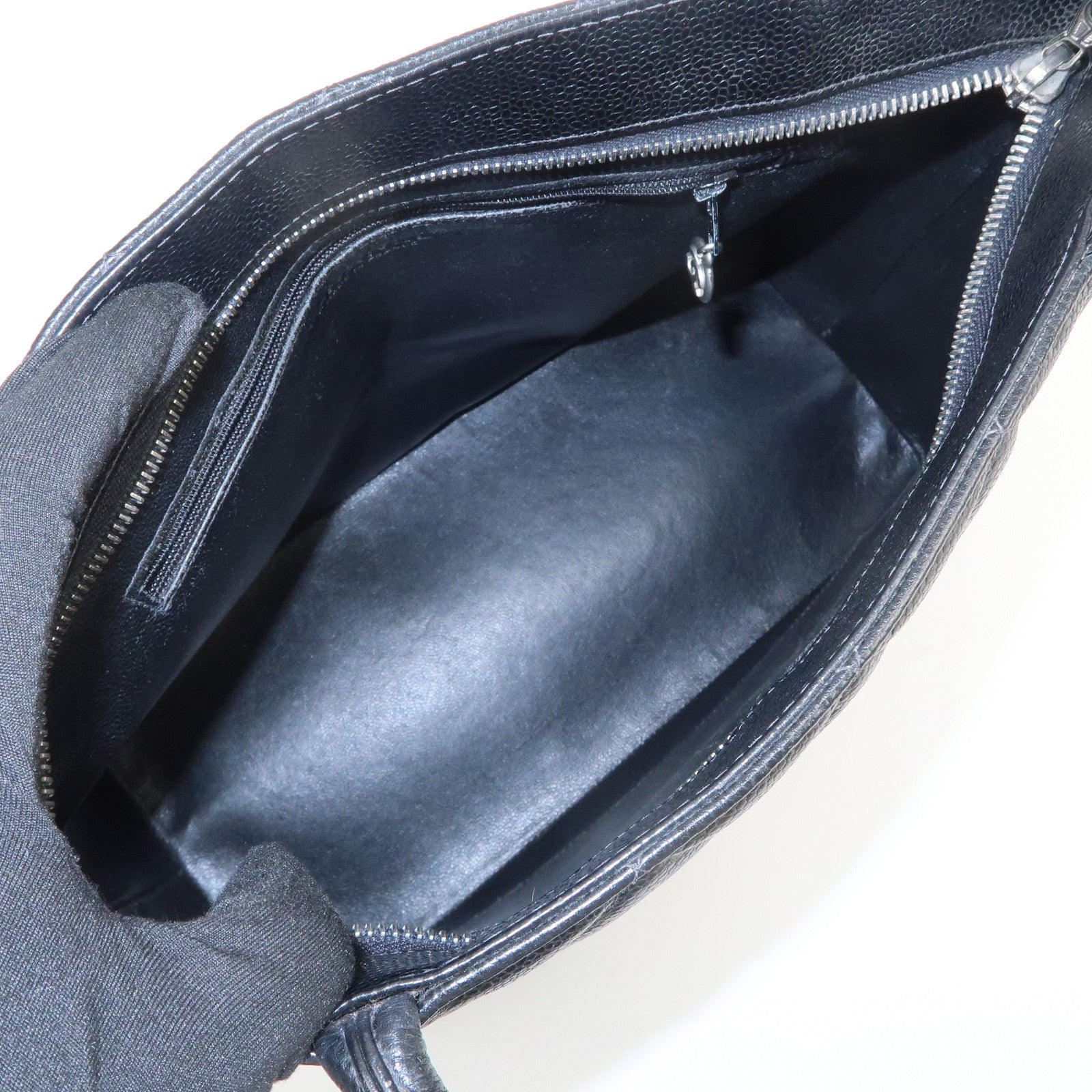 CHANEL Matelasse Caviarskin Medallion Tote Bag Hand Bag A01804